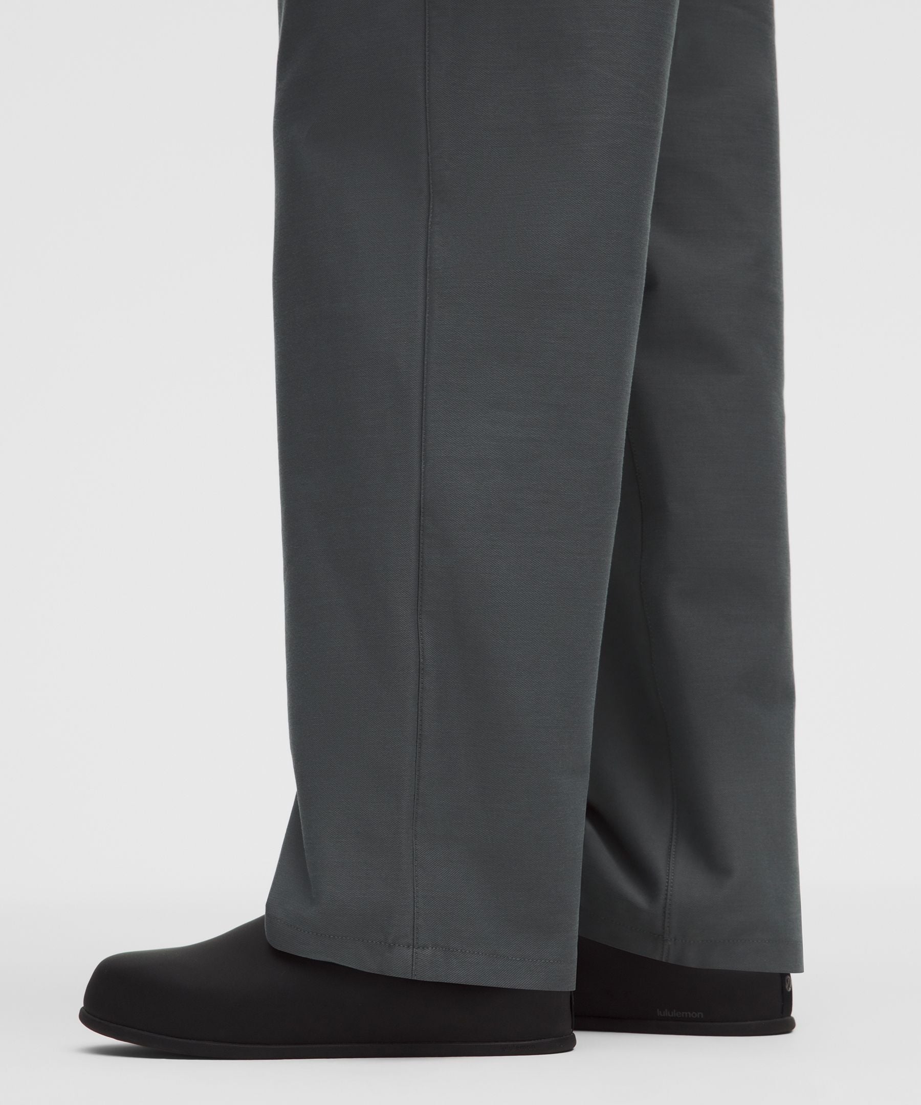 Lululemon Slacker Loose-Straight Trouser 32L