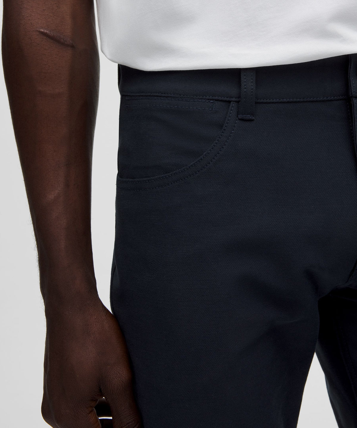 Lululemon EasyFive Slim-Straight Pant 32L