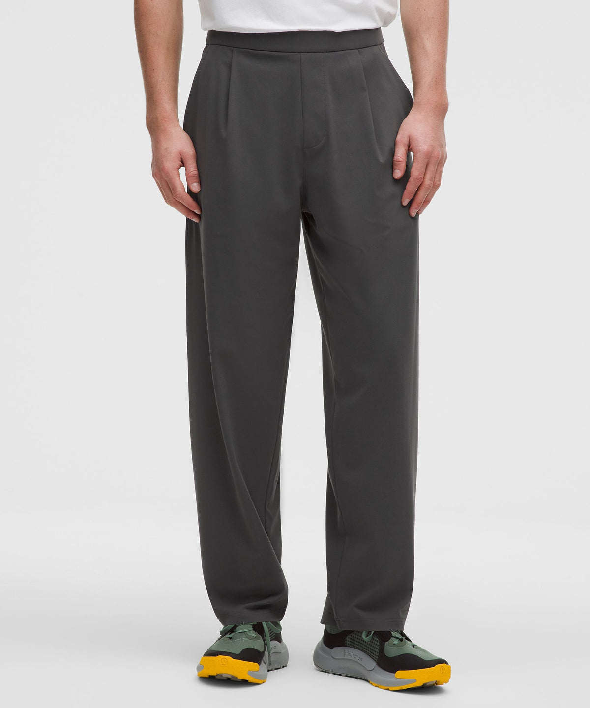 Lululemon Men's Daydrift Relaxed-Fit Pleated Trouser *Shorter