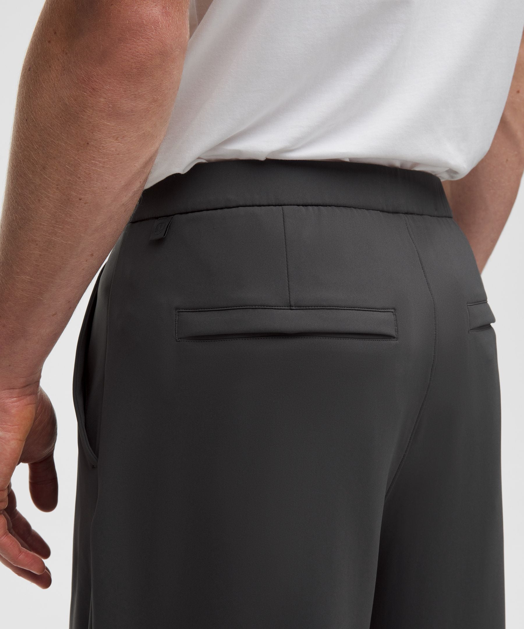 Lululemon Men's Daydrift Relaxed-Fit Pleated Trouser Shorter *No Belt Loops