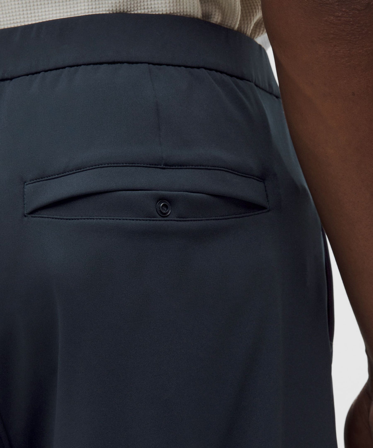 Lululemon Men's Daydrift Relaxed-Fit Pleated Trouser *Shorter