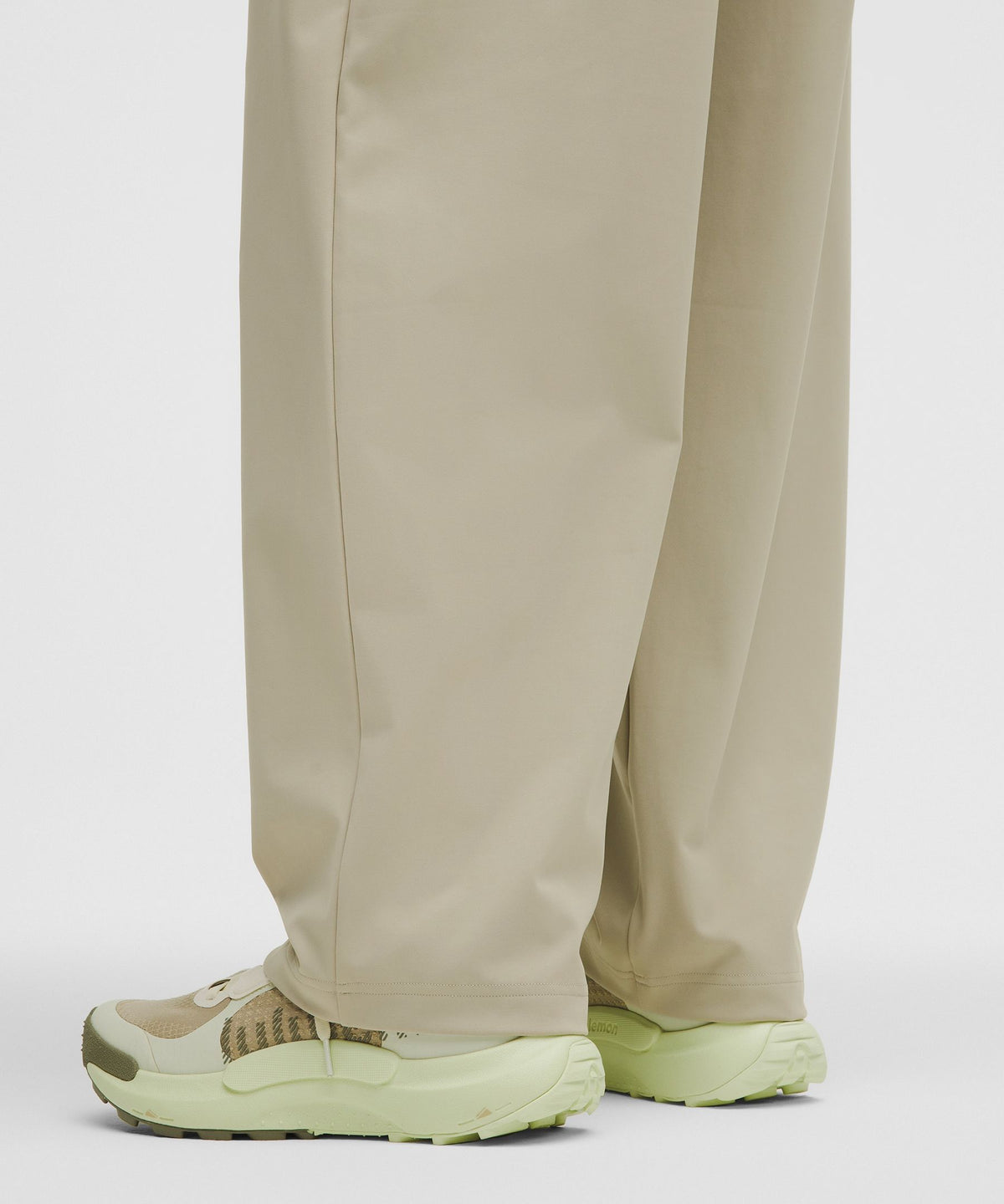 Lululemon Men's Daydrift Relaxed-Fit Pleated Trouser *Regular