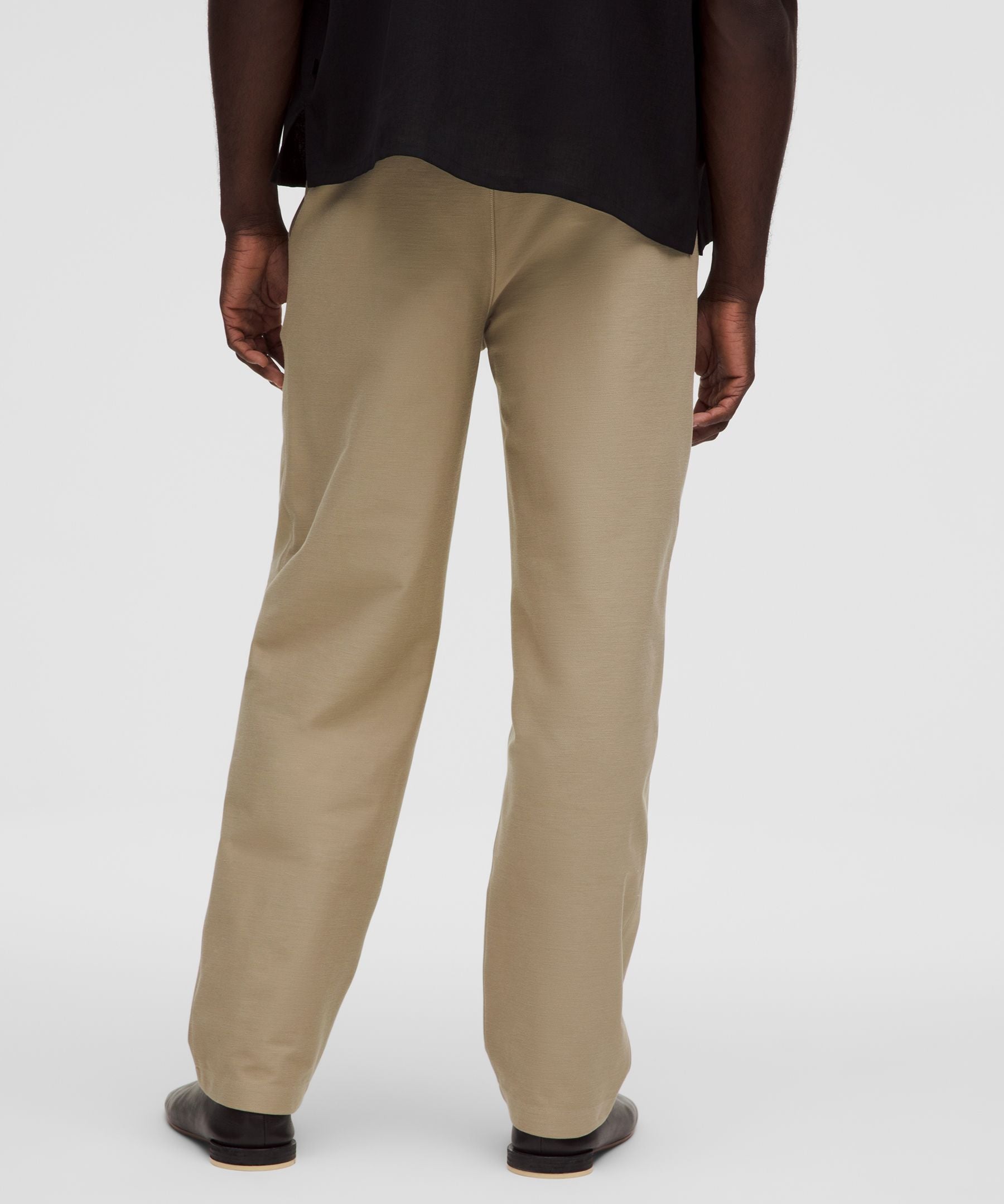 Lululemon Utilitech Twill Relaxed Pleated Trouser