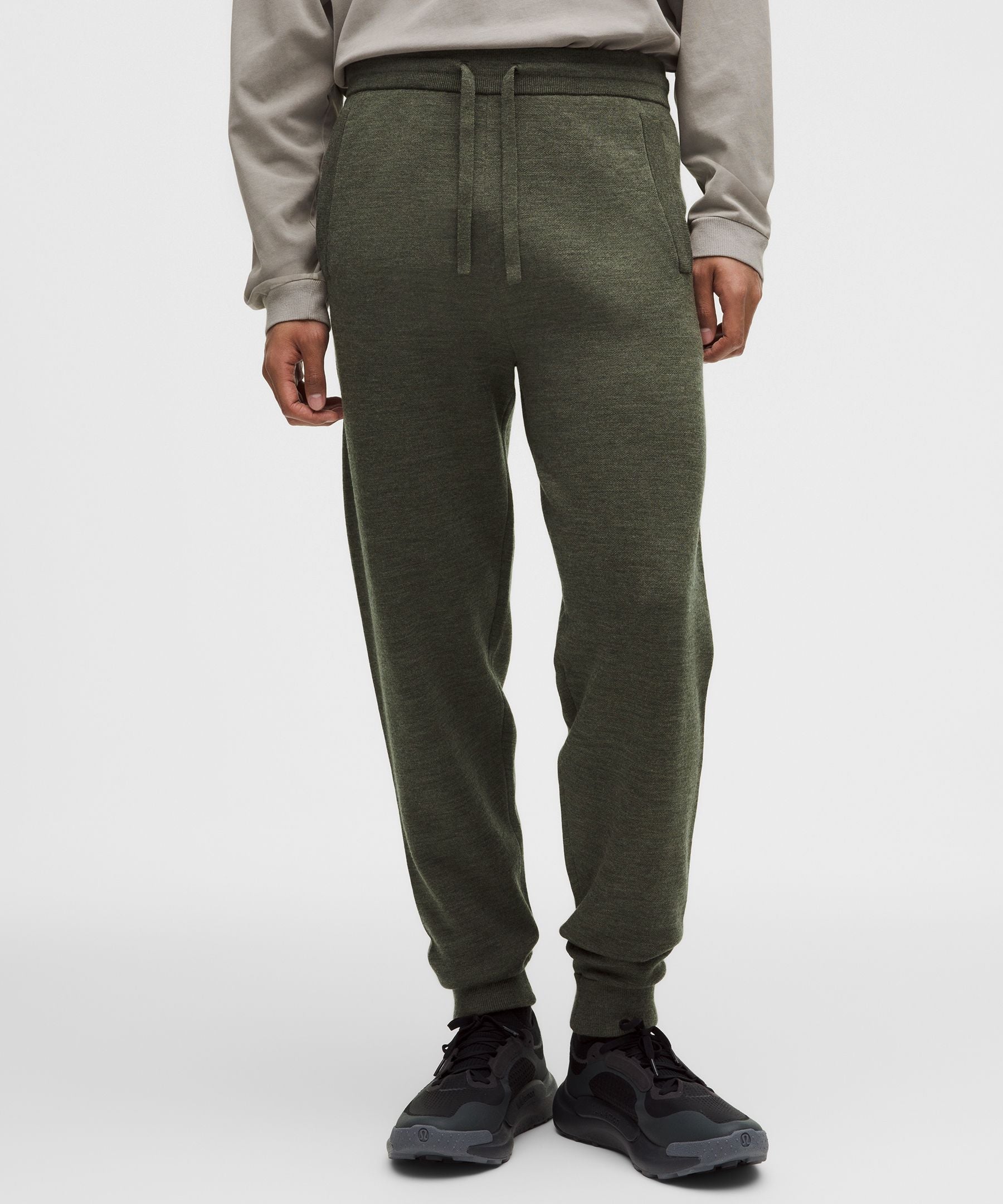 #color_heathered-olive-brown