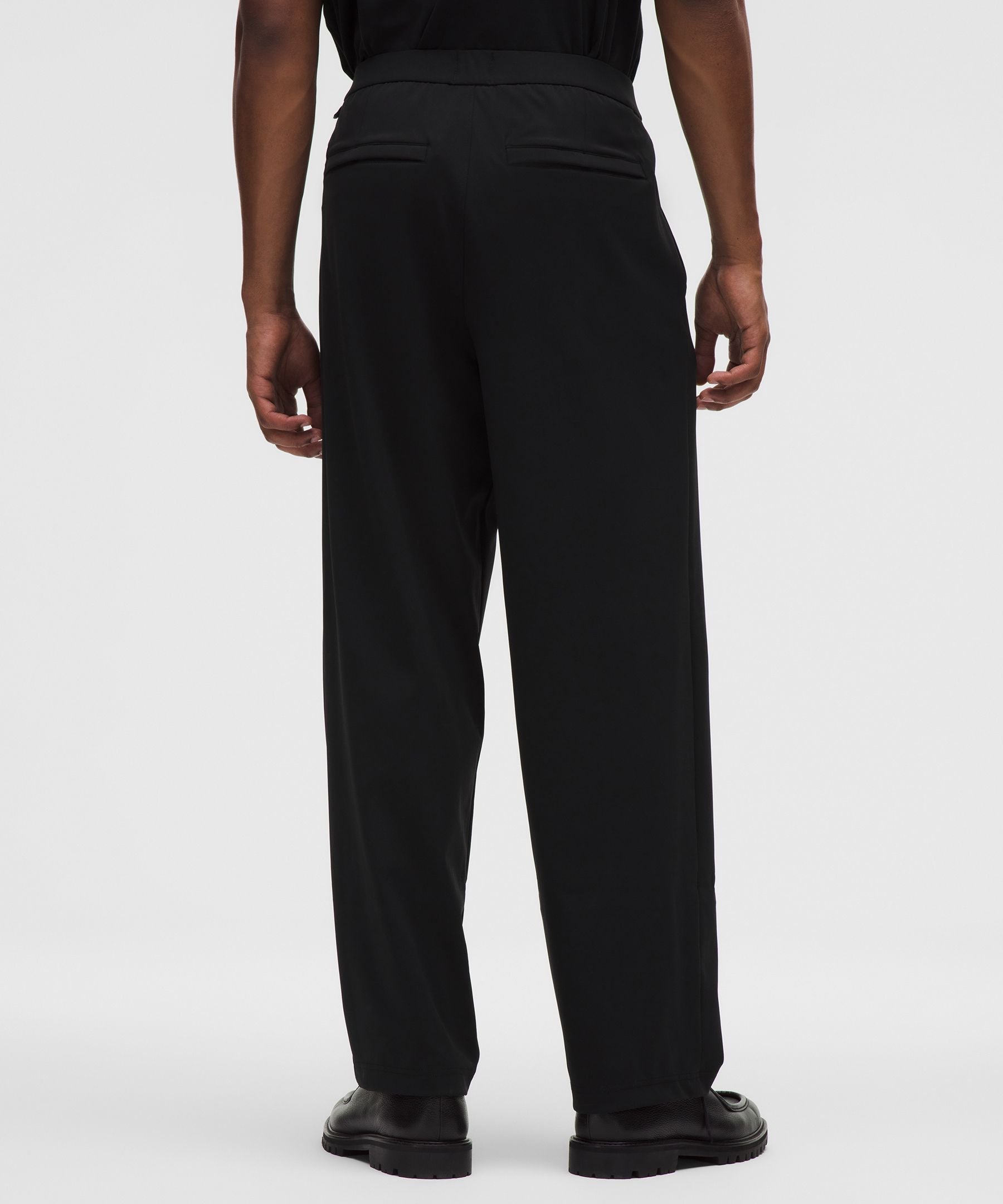 Lululemon Men's Daydrift Relaxed-Fit Pleated Trouser Regular *No Belt Loops