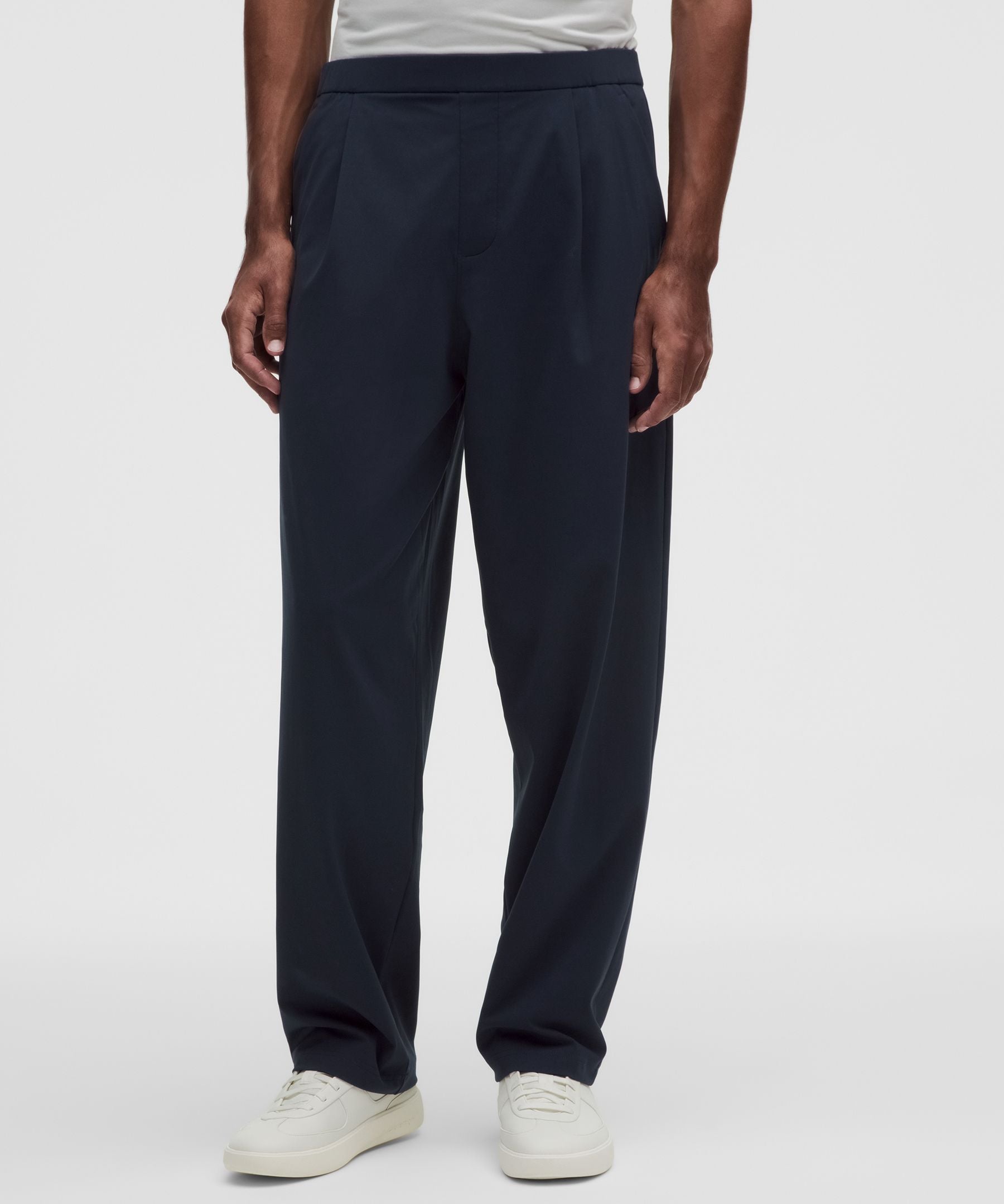 Lululemon Men's Daydrift Relaxed-Fit Pleated Trouser Regular *No Belt Loops