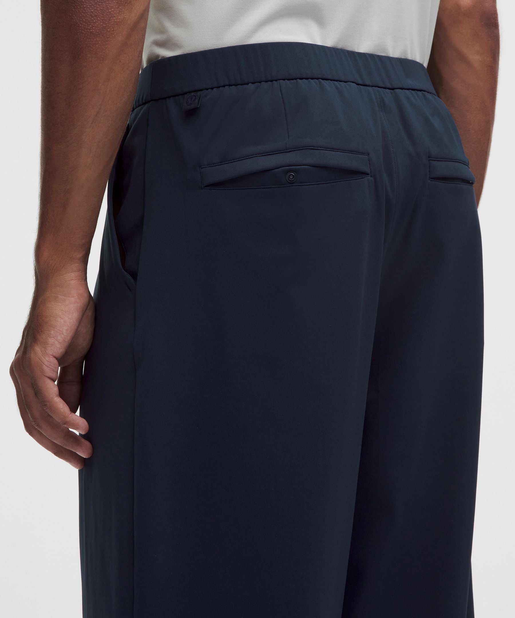 Lululemon Men's Daydrift Relaxed-Fit Pleated Trouser Regular *No Belt Loops