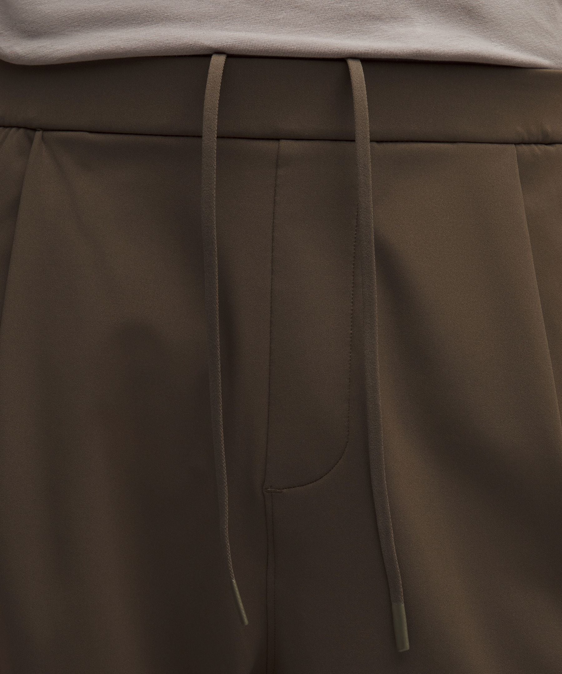 Lululemon Men's Daydrift Relaxed-Fit Pleated Trouser *Regular