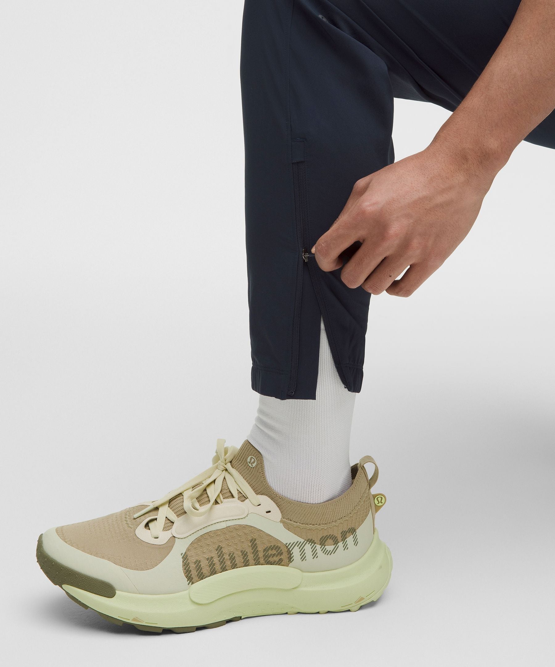 Lululemon Mile Maker Jogger *Shorter