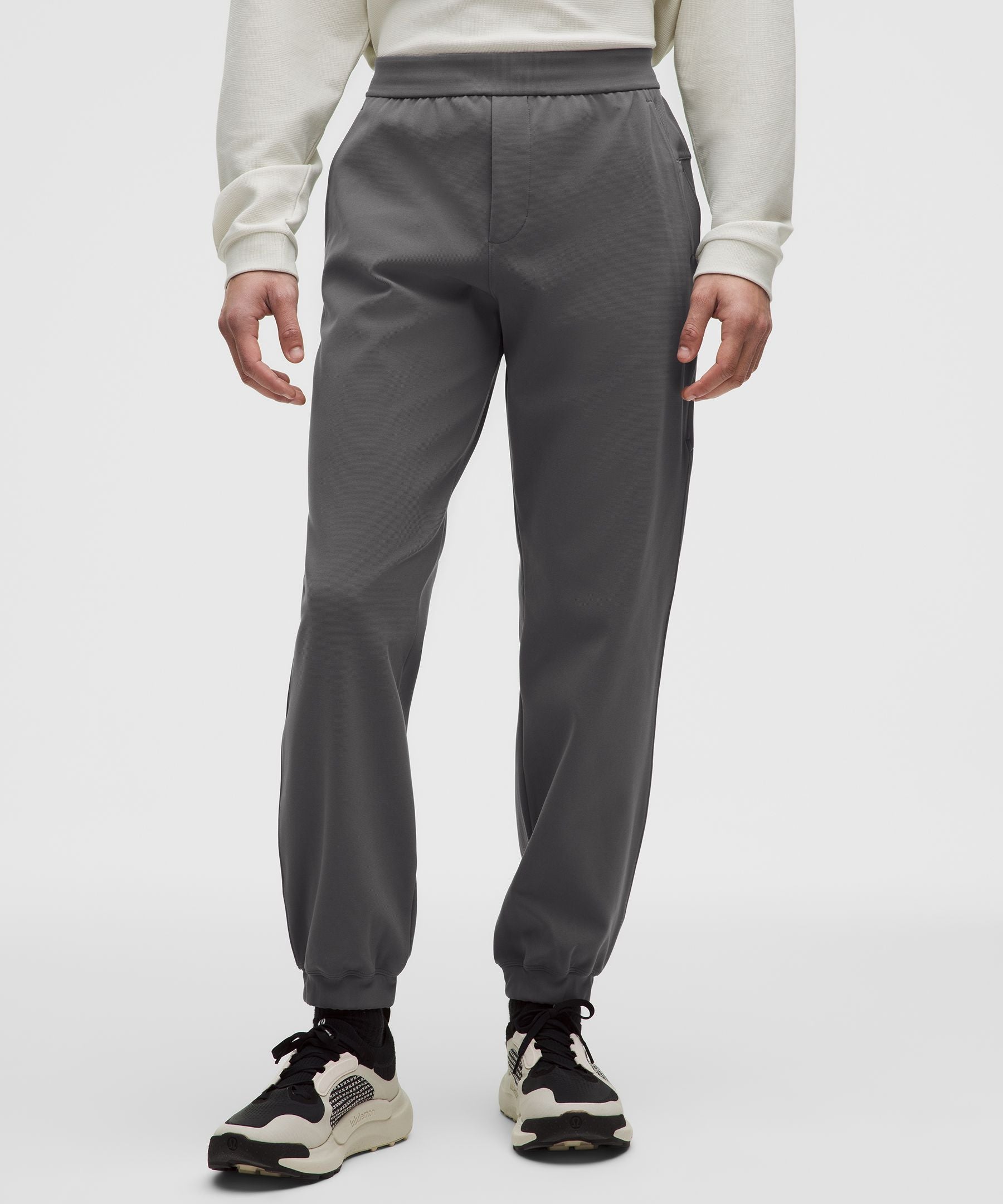 Lululemon Sojourn Jogger *Shorter