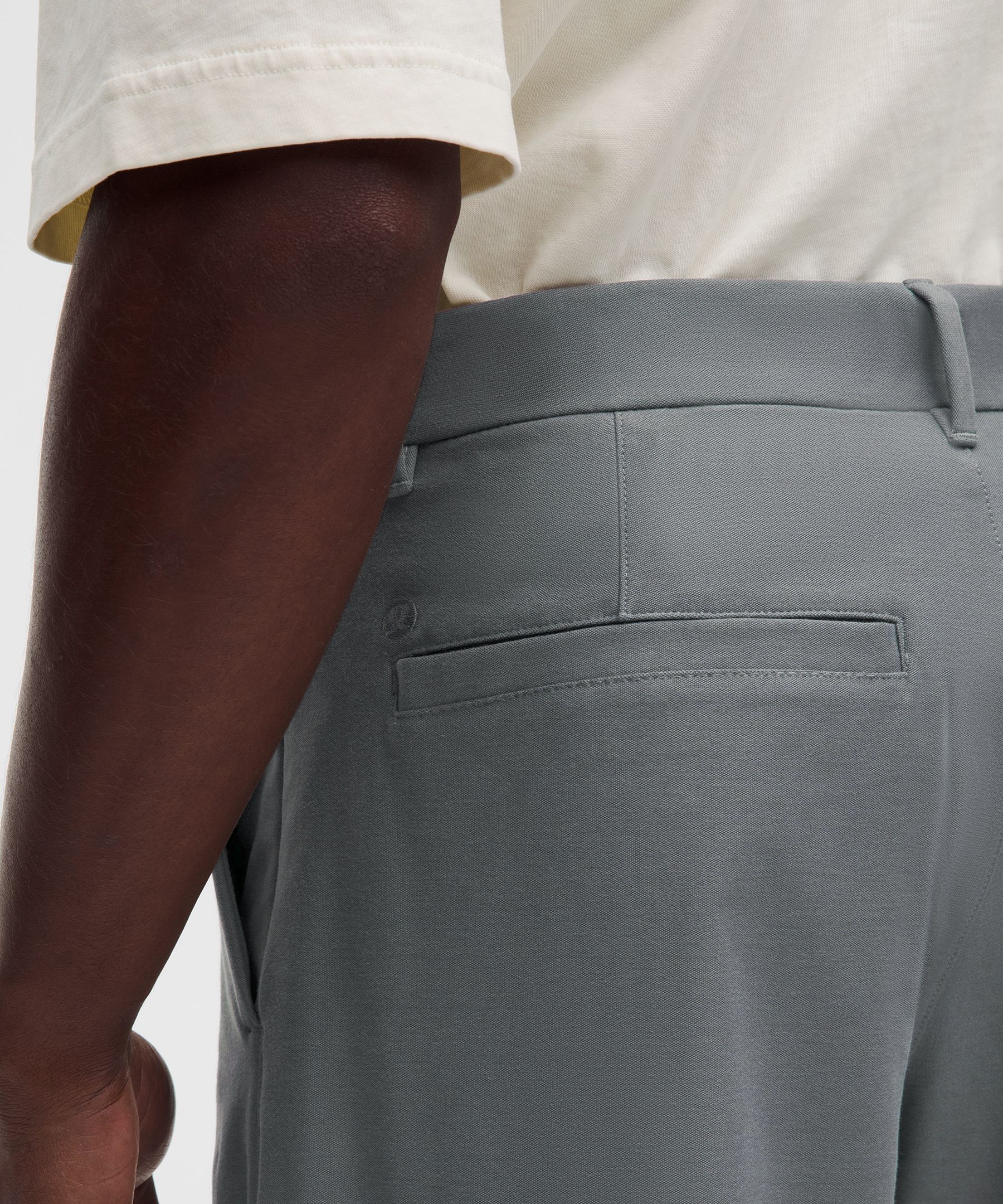 Lululemon Slacker Loose-Straight Trouser 32L *Light