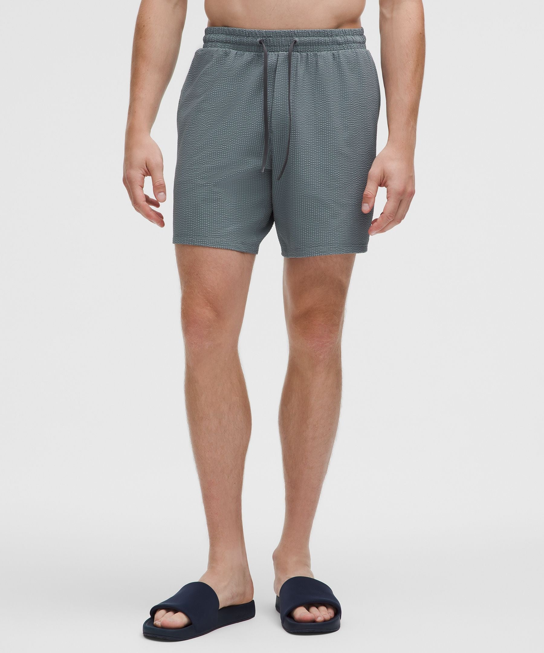 #color_simple-stripe-crater-blue-grey-oasis