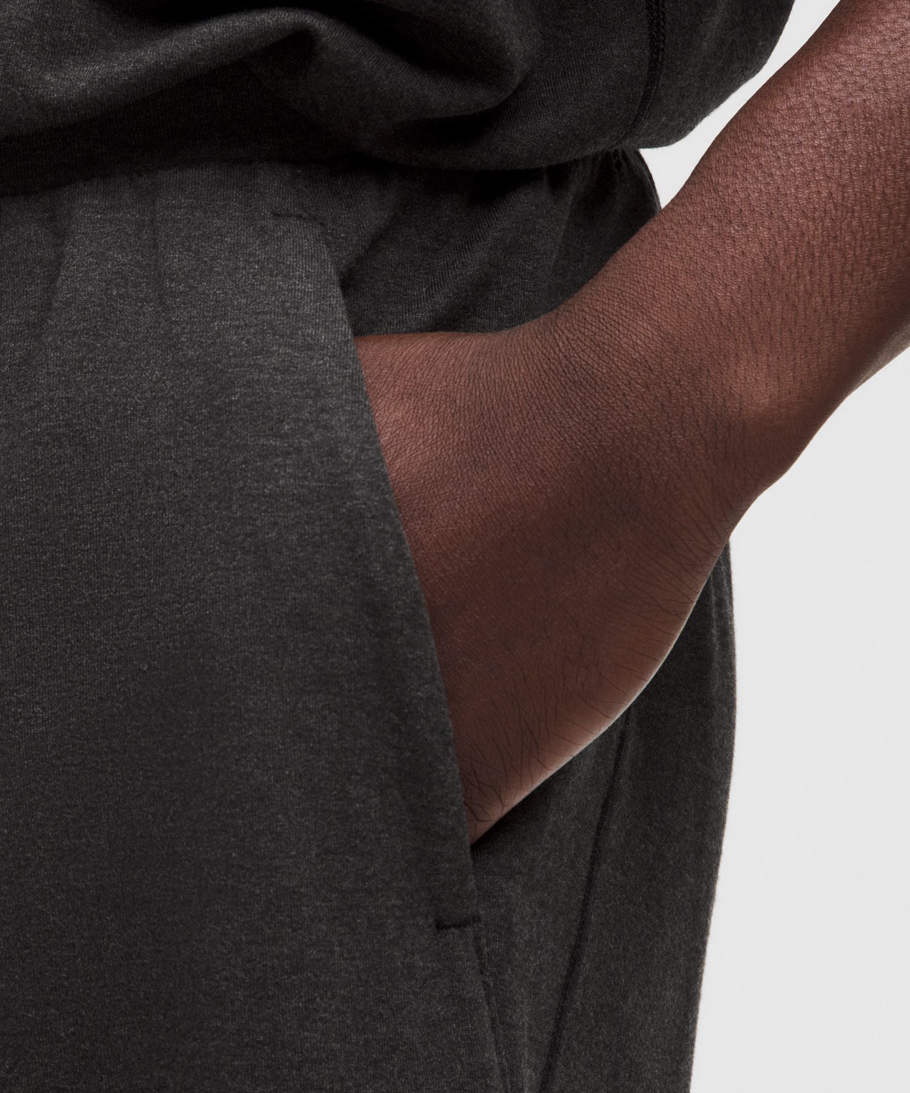 #color_heathered-black