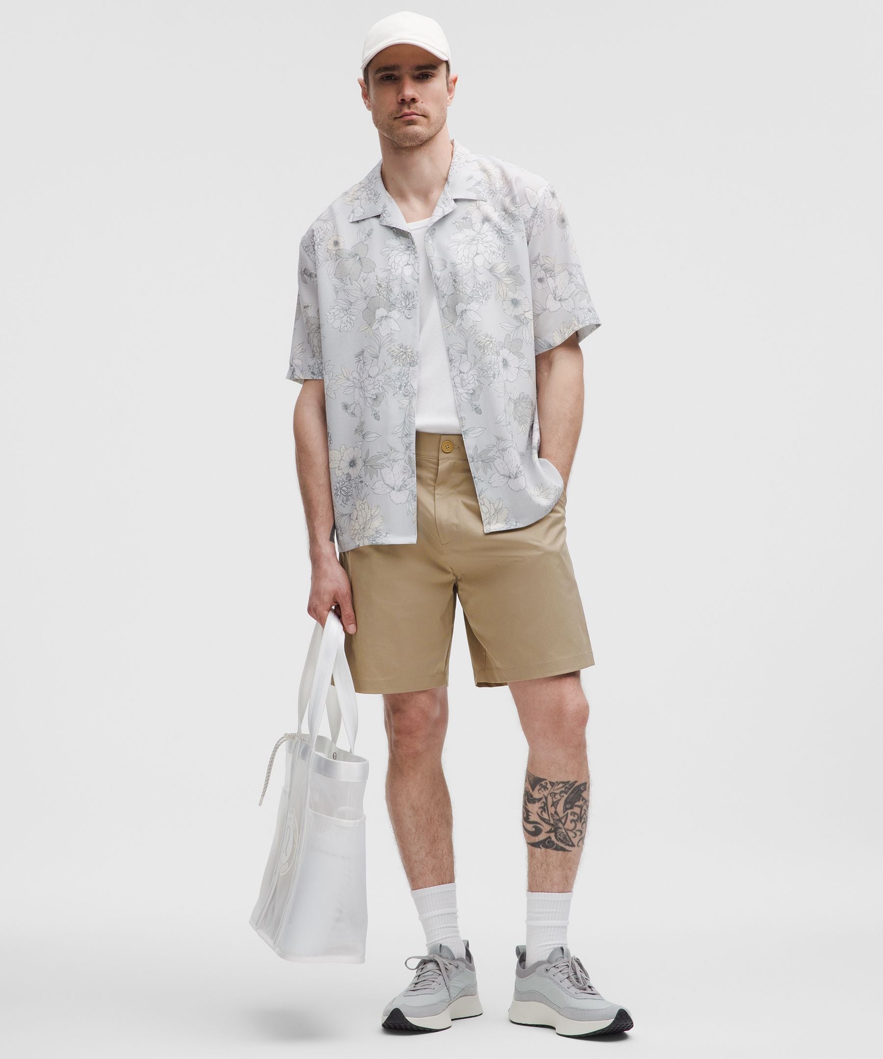Lululemon Woven Relaxed-Fit Pleated Short 8"