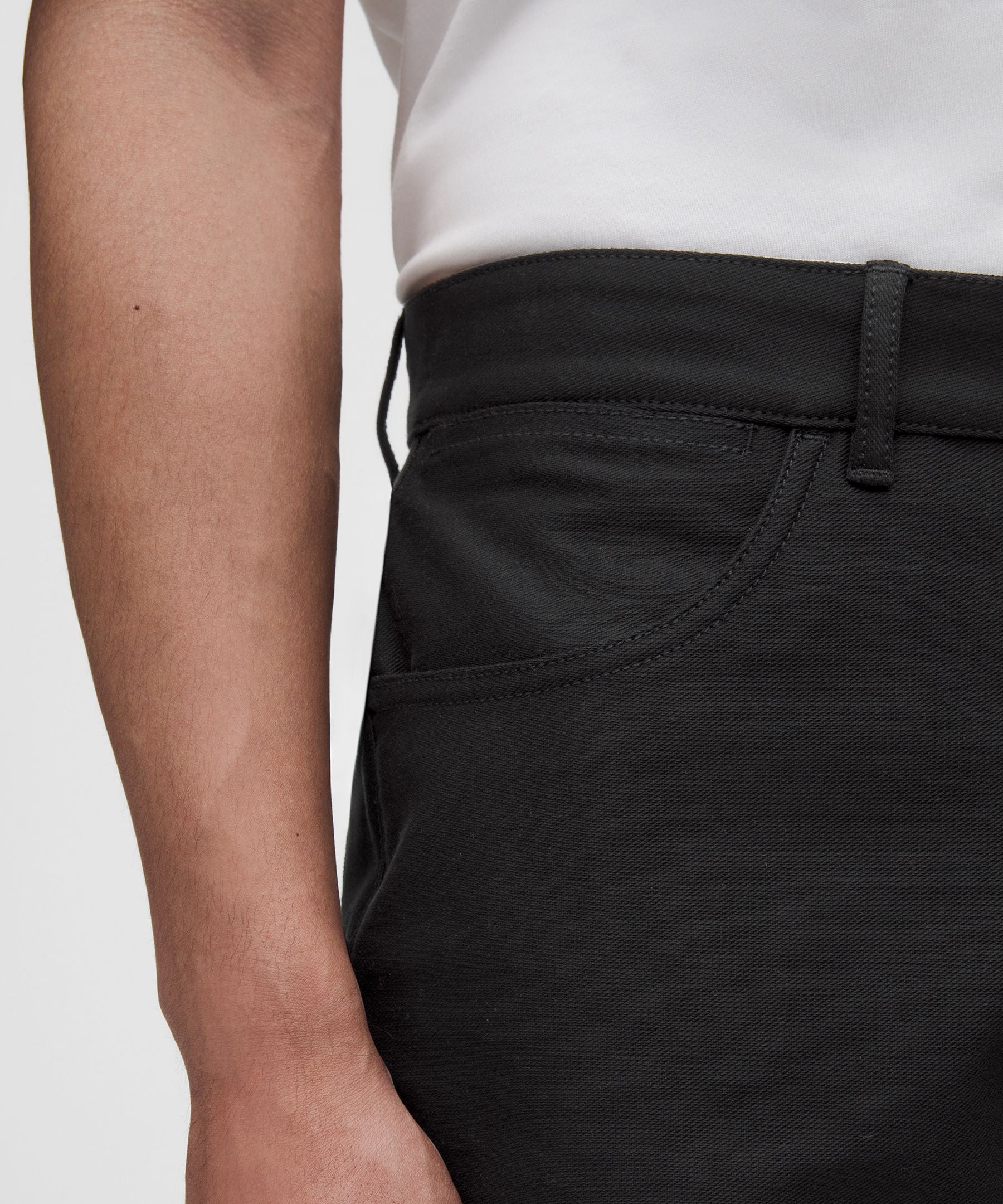 Lululemon EasyFive Relaxed-Fit Short 7"