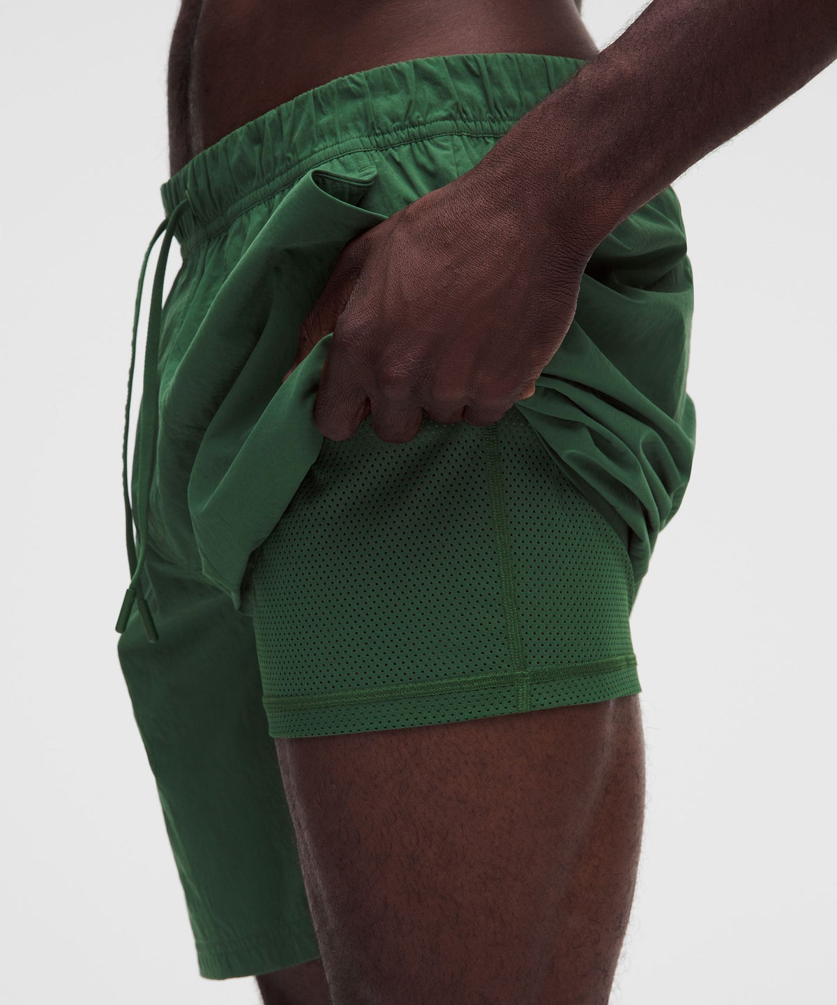 Lululemon Beach to Trail Lined Short 7"
