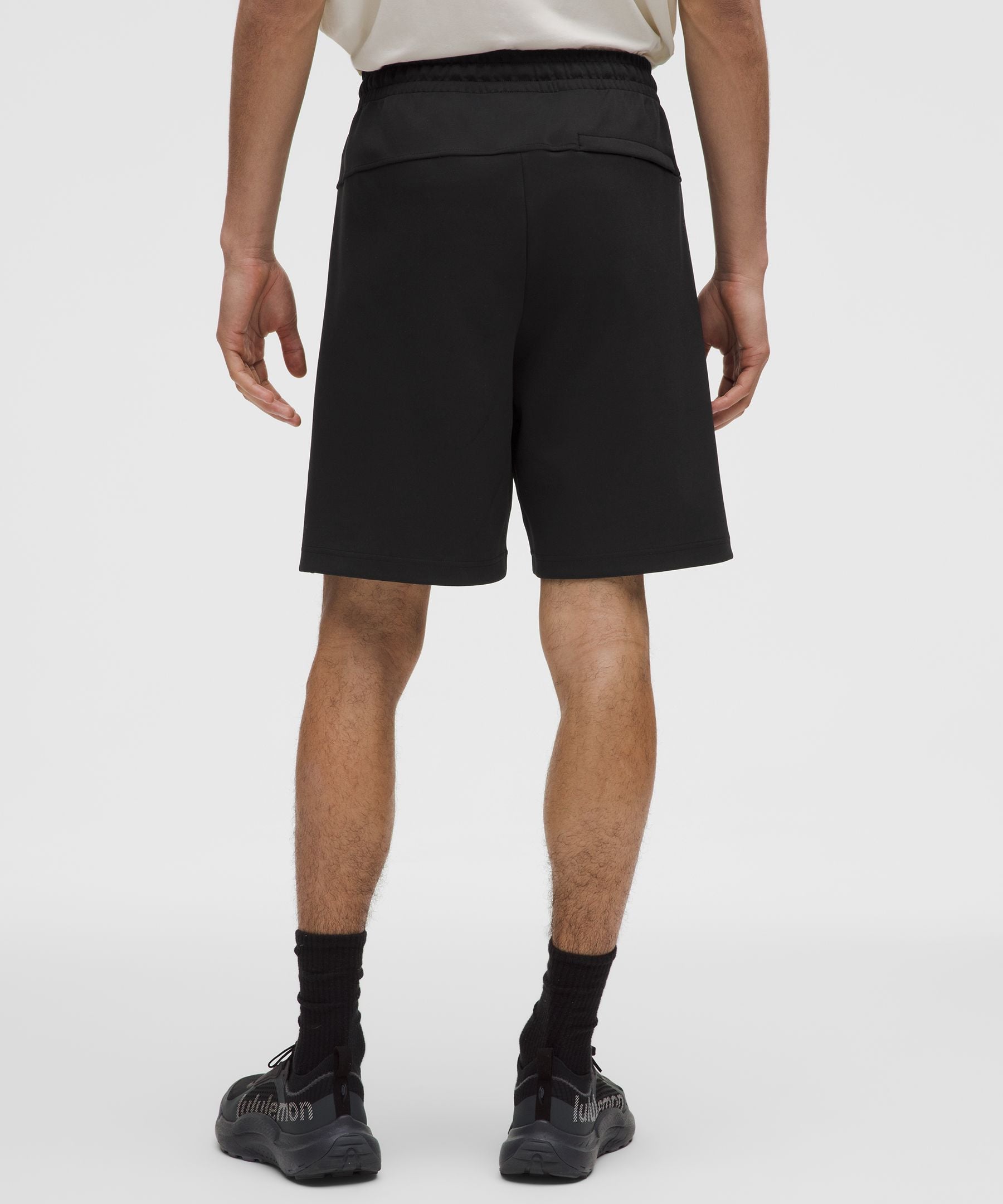 Lululemon Grand Standard Short 8"