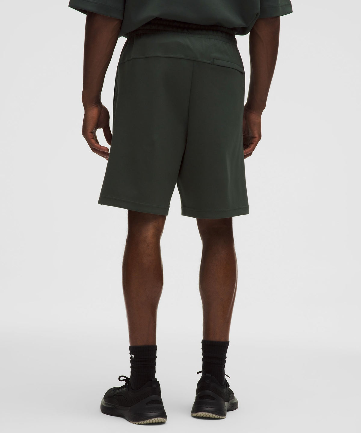 Lululemon Grand Standard Short 8"