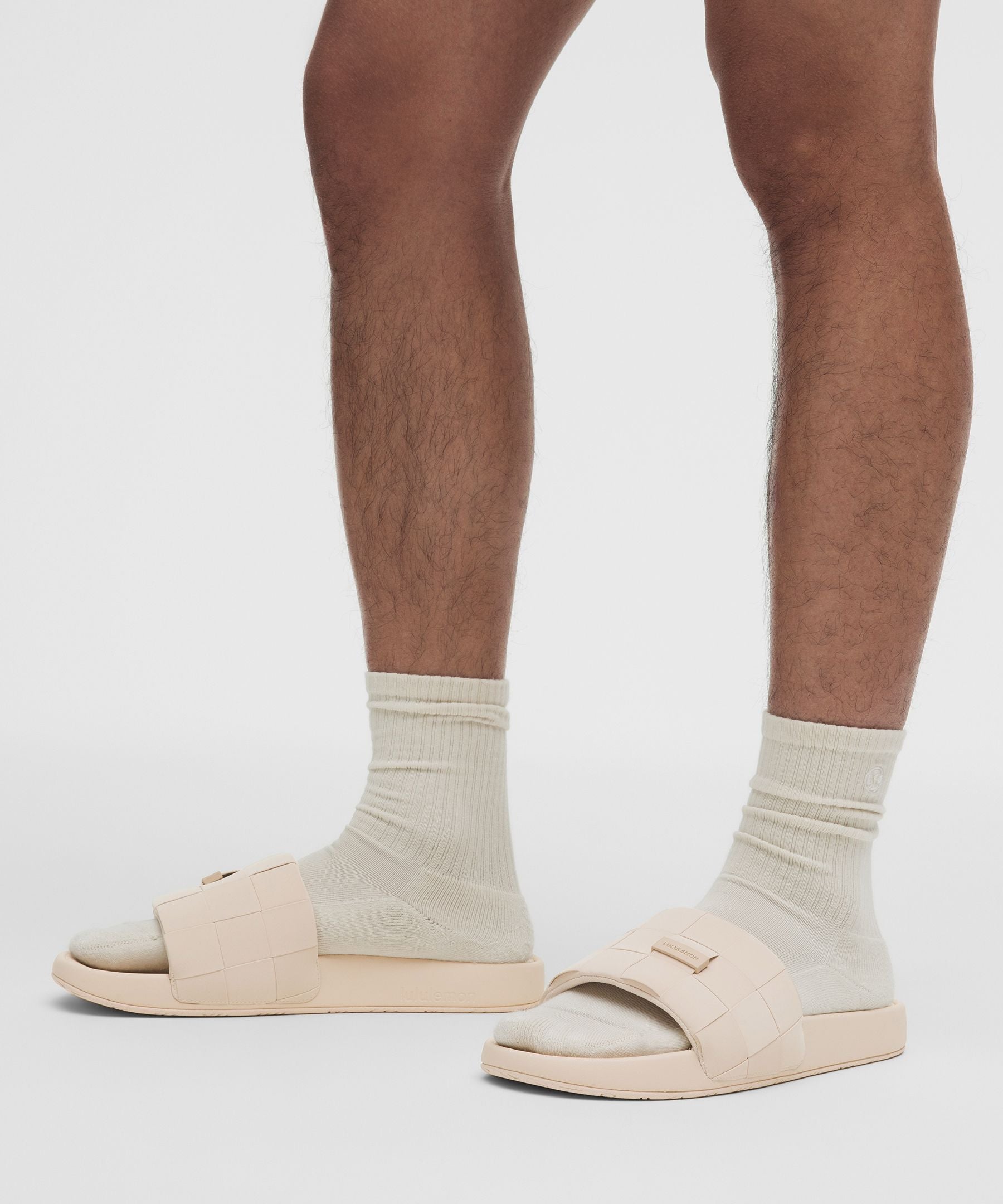 Lululemon Men's Restfeel Woven Slide