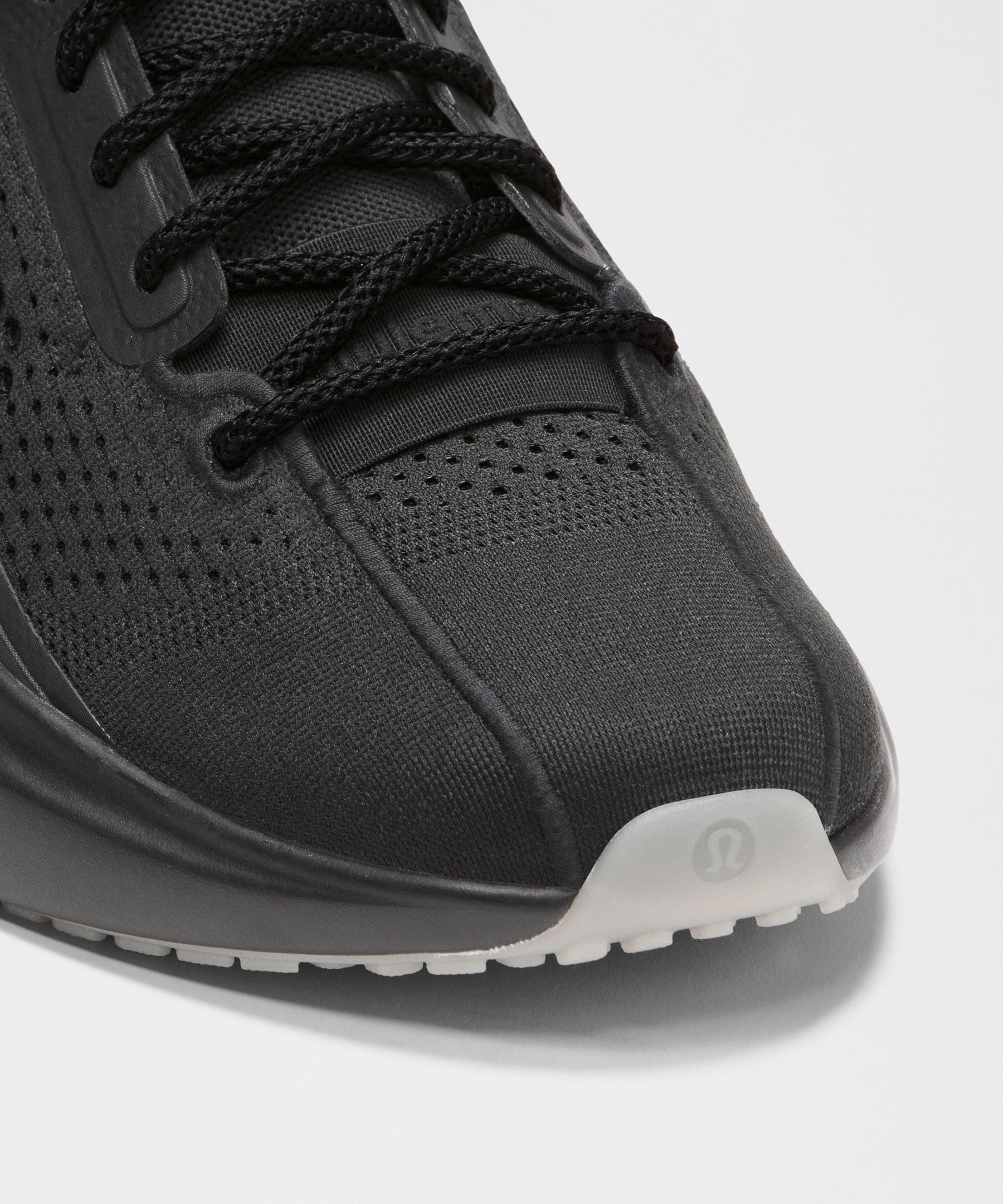 Lululemon Men's Chargefeel 3 Workout Shoe