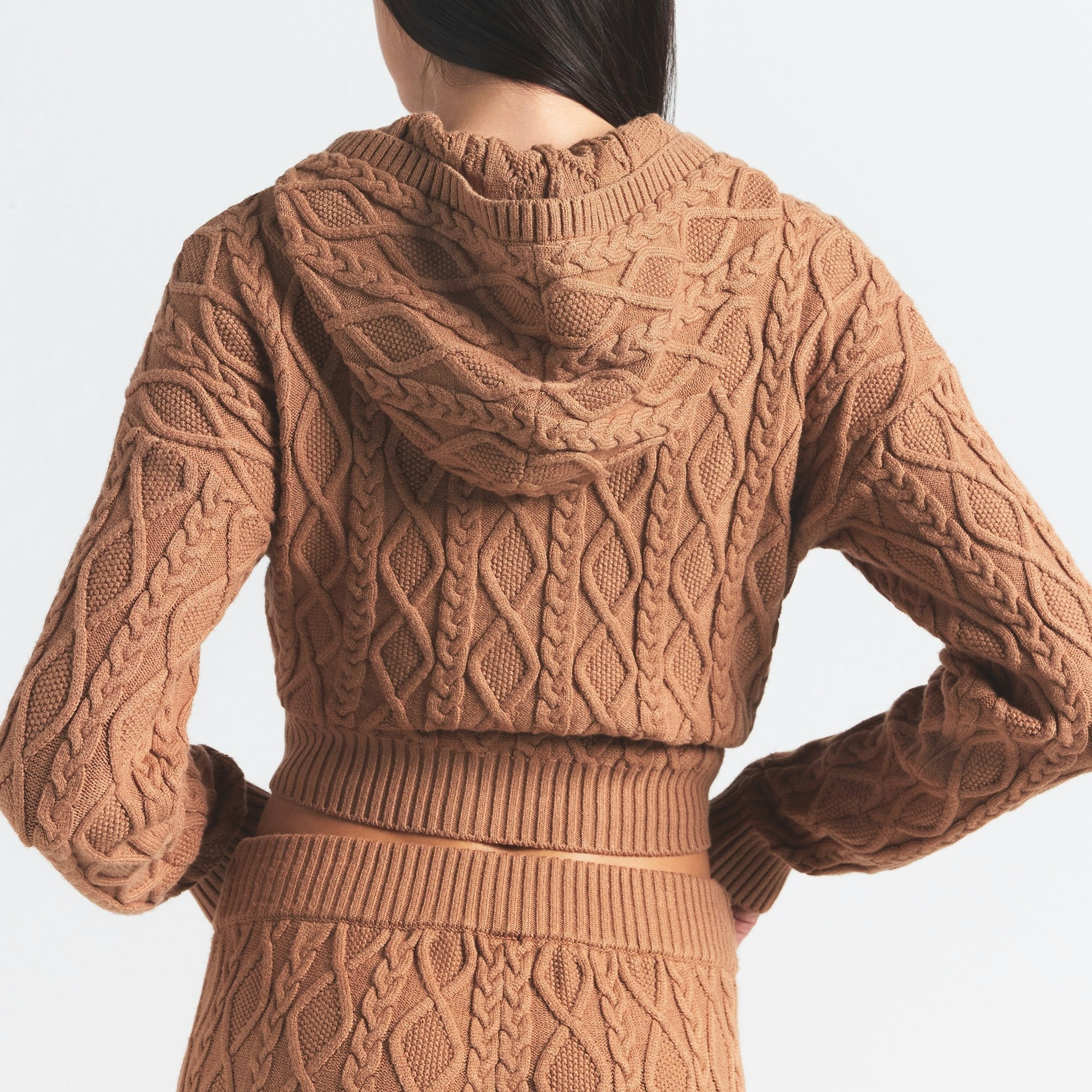 Skims Sweater Knits Cable Knit Shrunken Zip Up Hoodie Dark Honey