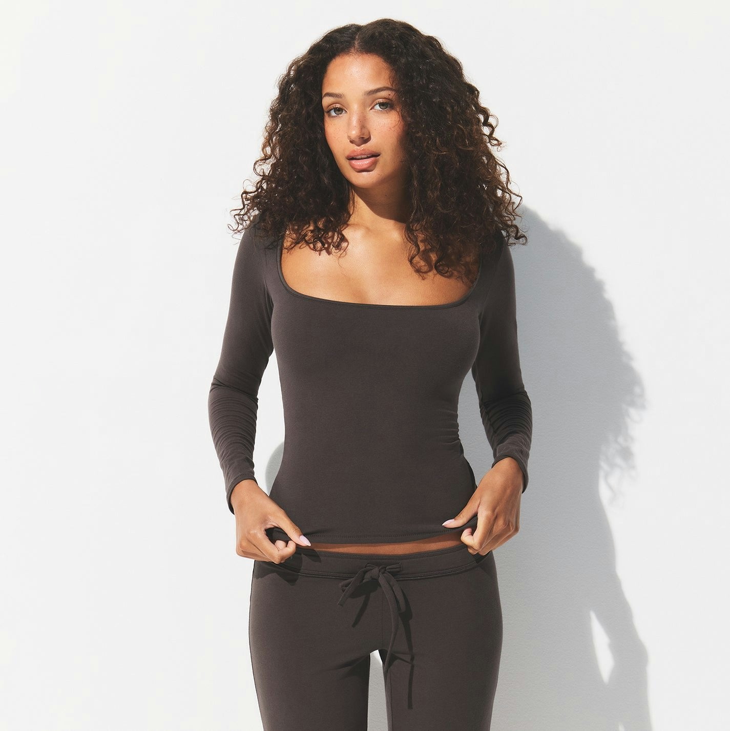 COTTON JERSEY SCOOP NECK LONG SLEEVE TOP