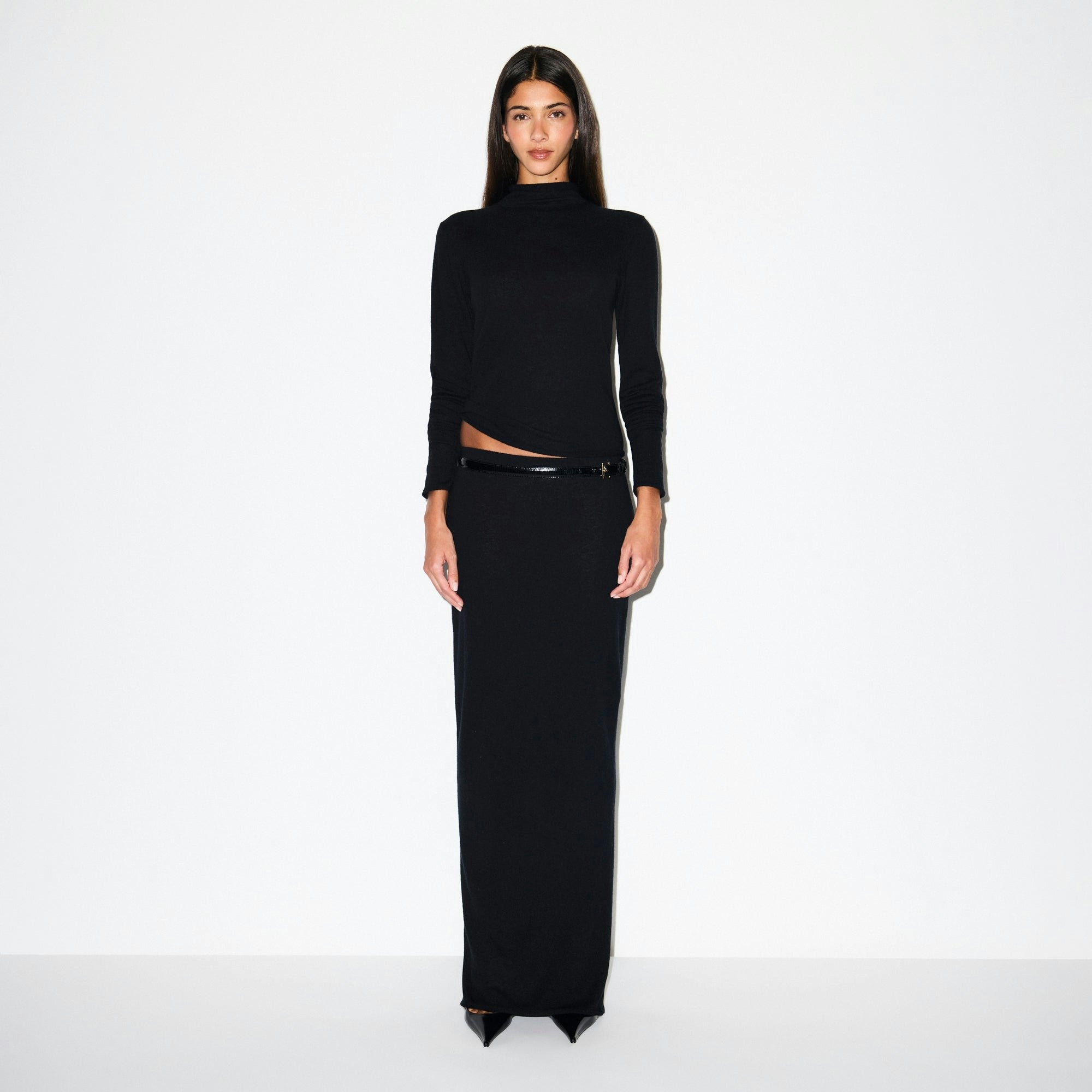 Skims Featherweight Cashmere Turtleneck Onyx