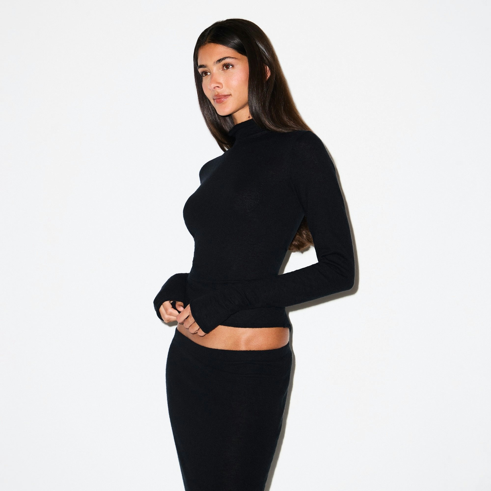 Skims Featherweight Cashmere Turtleneck Onyx