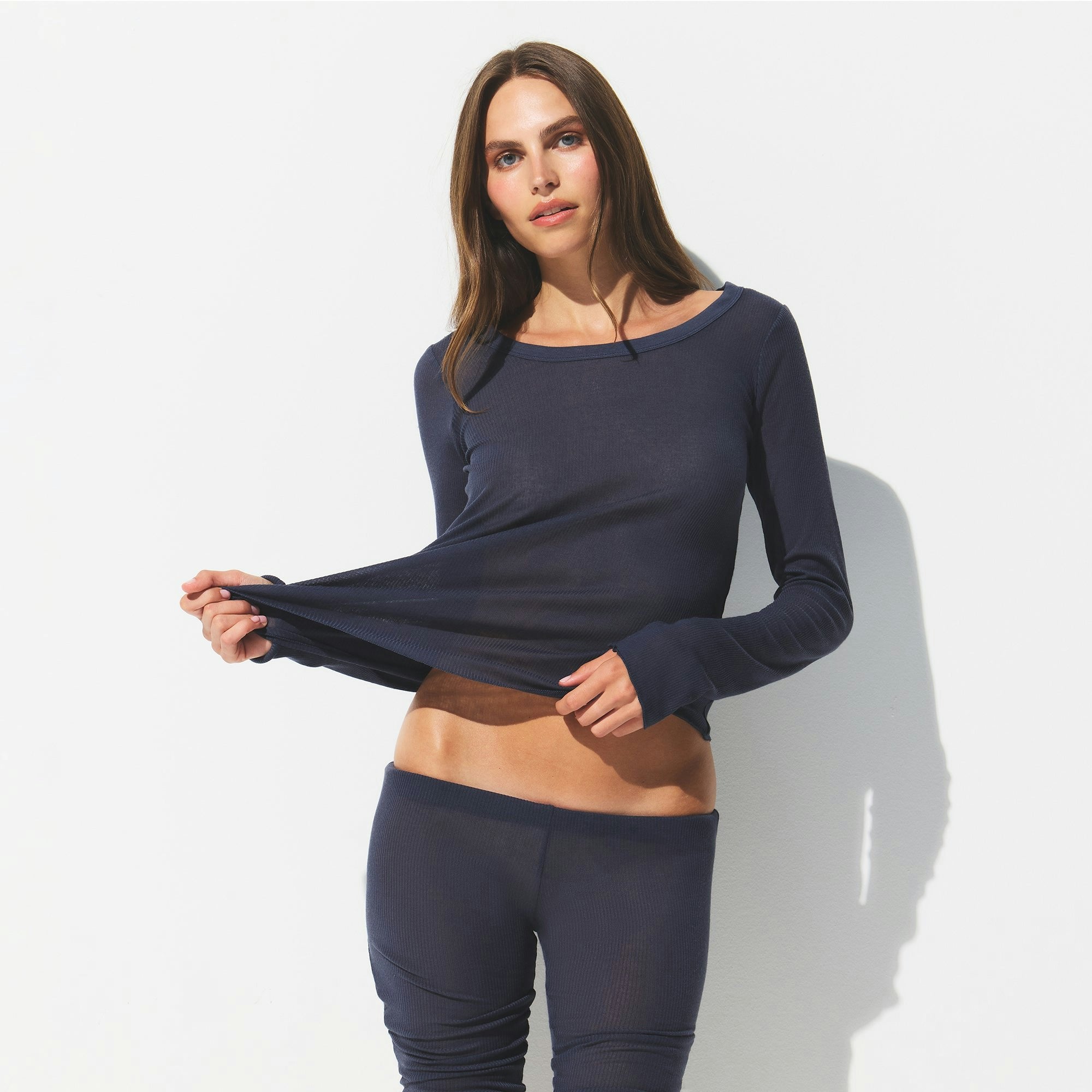 SHEER RIB LONG SLEEVE CREW NECK TOP
