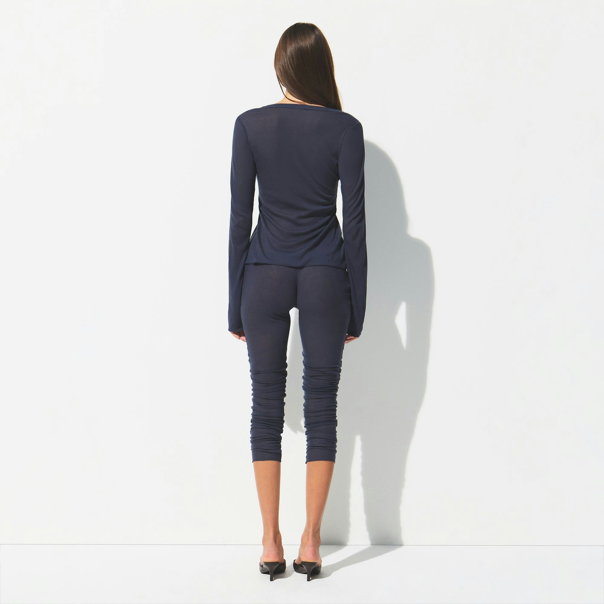 SHEER RIB LONG SLEEVE HENLEY