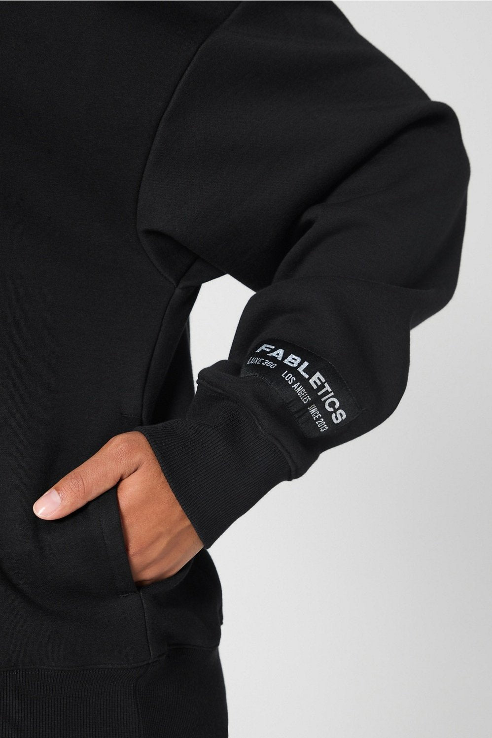 #color_black-luxe-logo
