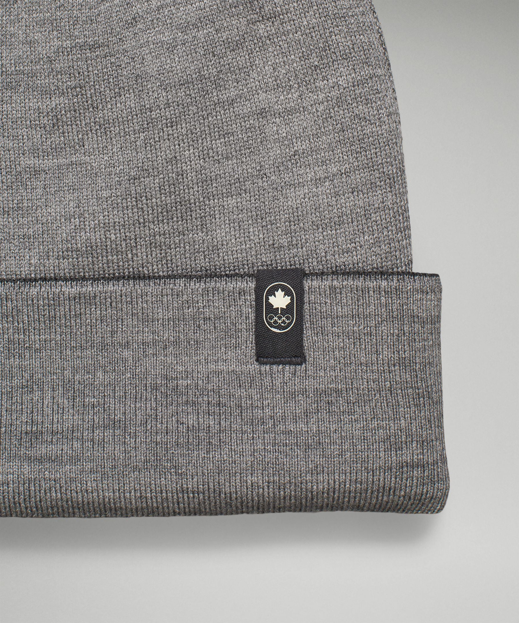 Lululemon Team Canada Wool-Blend Reversible Beanie *COC Logo
