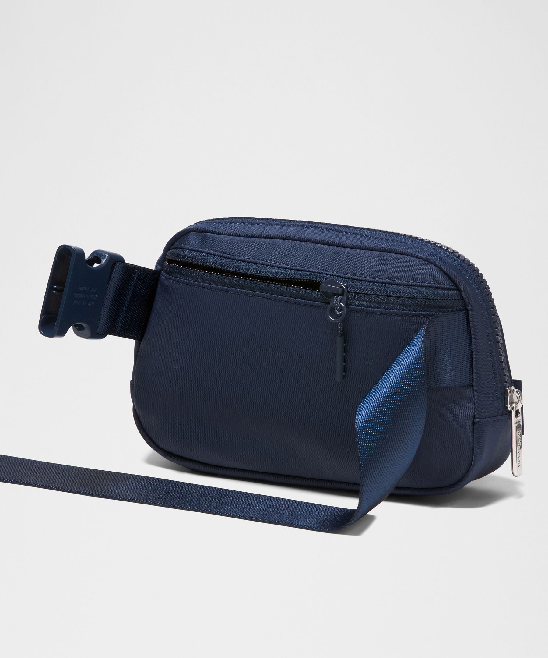 Lululemon Everywhere Belt Bag 1L