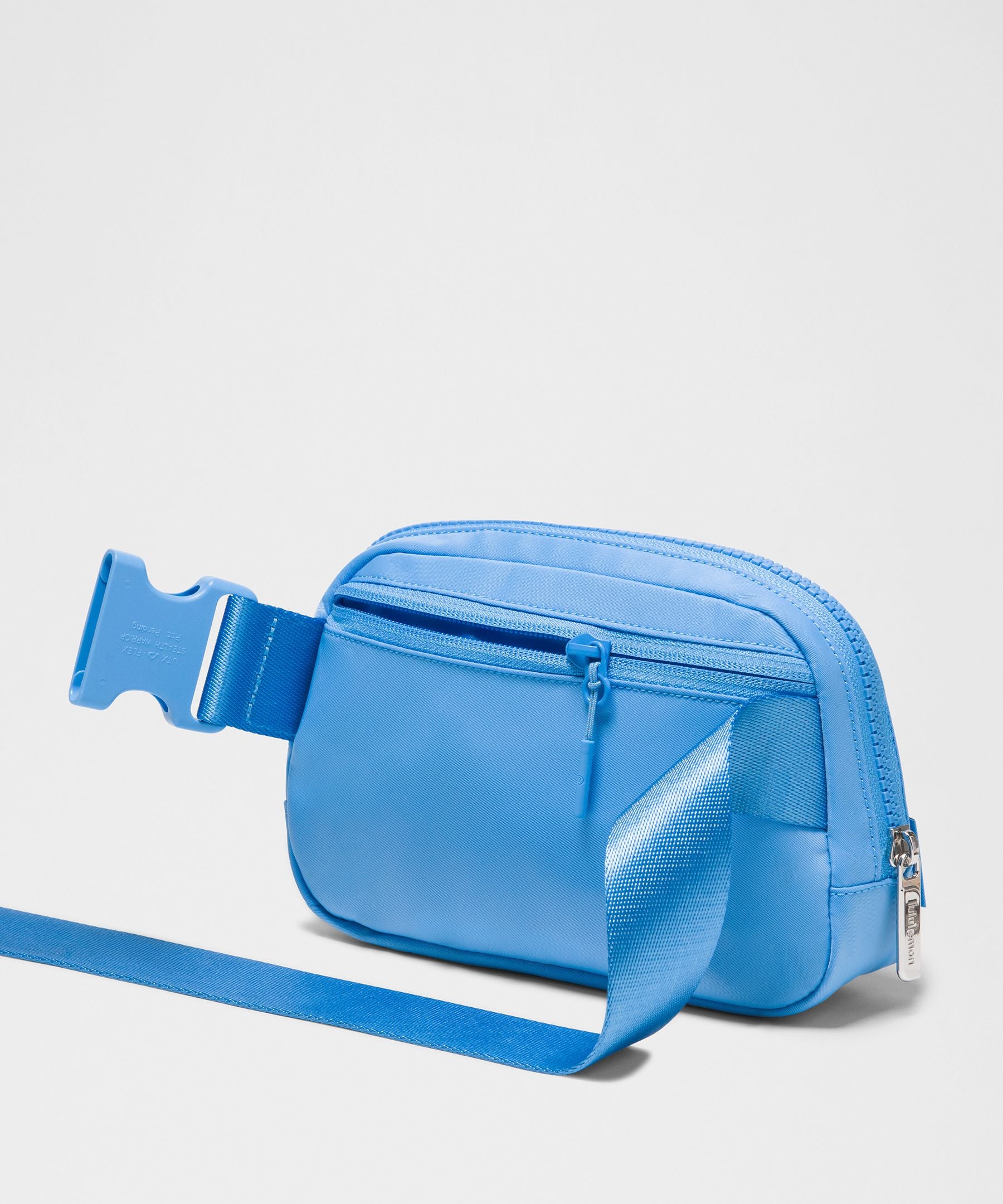 Lululemon Everywhere Belt Bag 1L