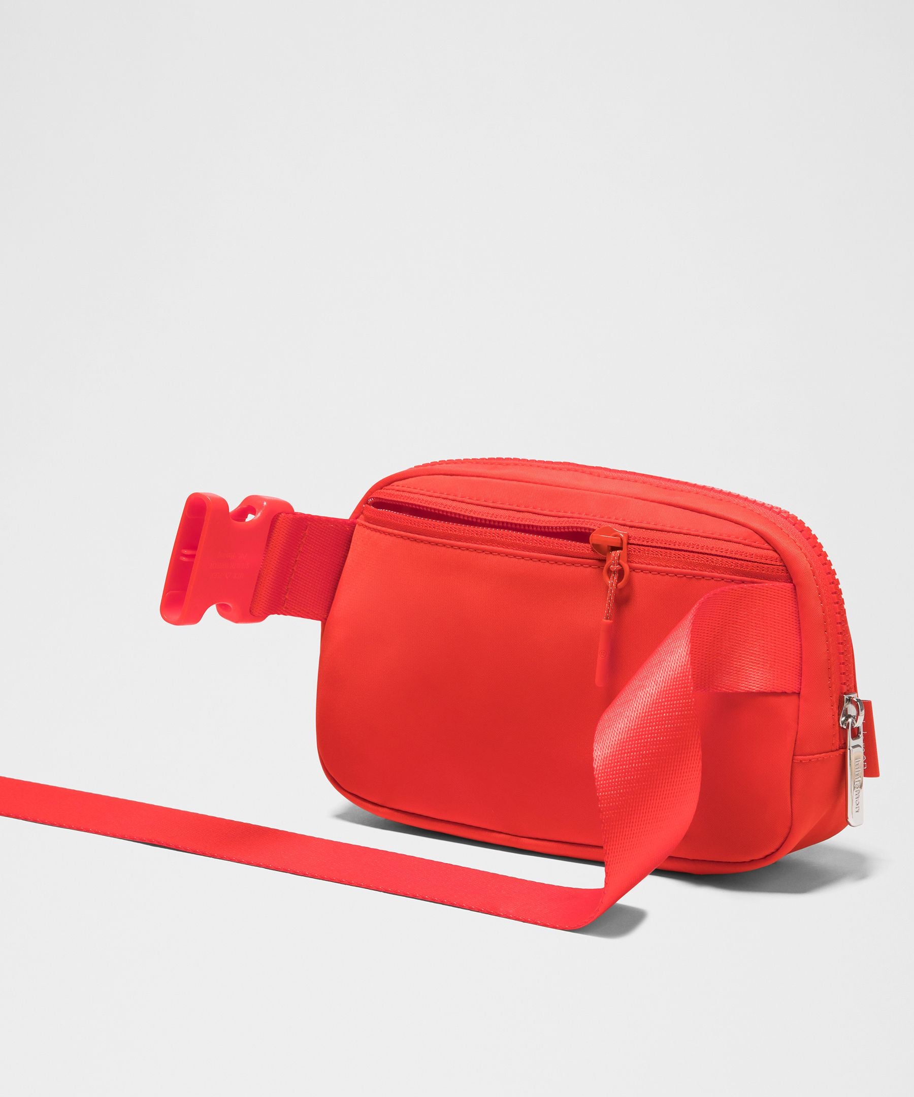 Lululemon Everywhere Belt Bag 1L