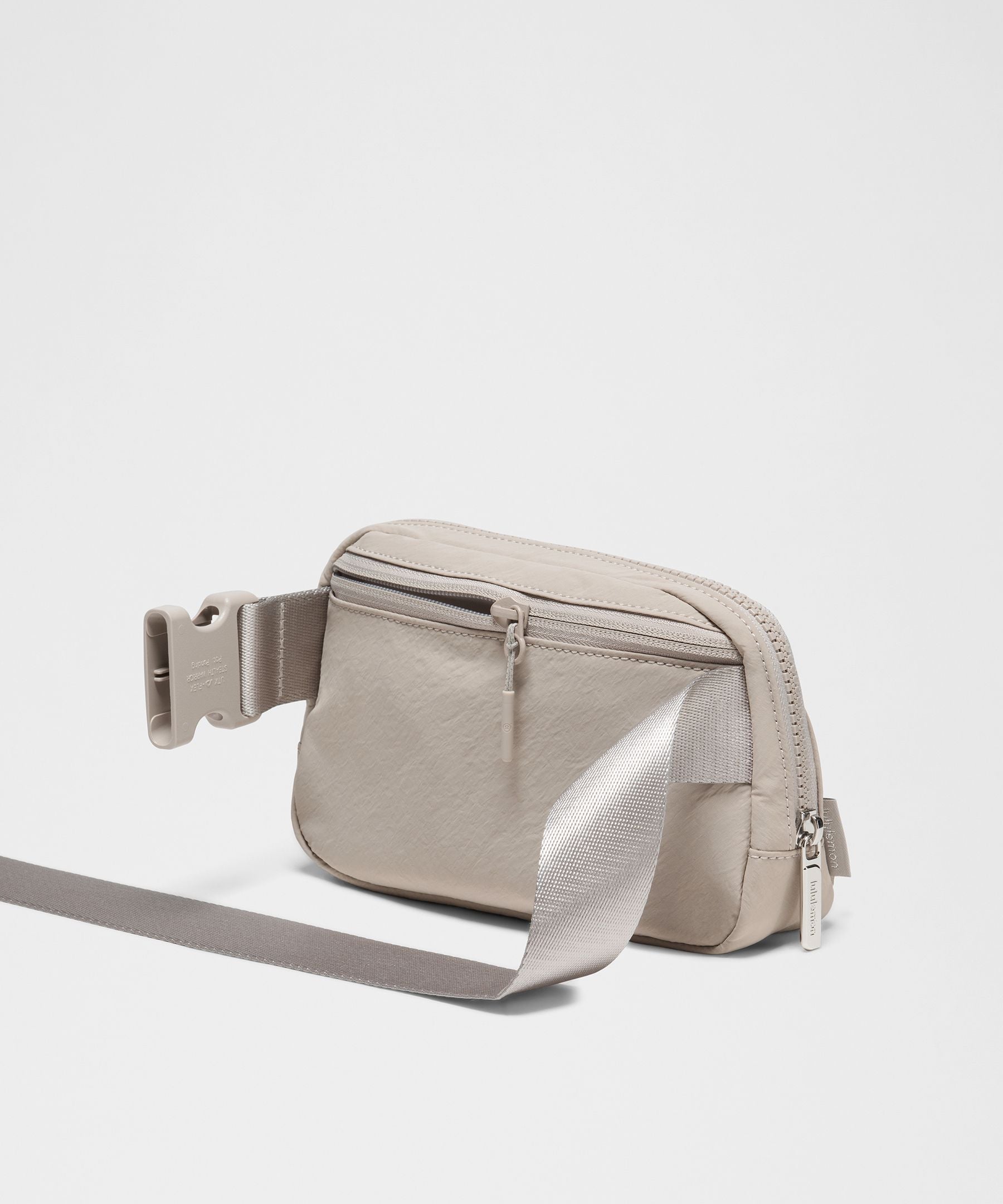 Lululemon Everywhere Belt Bag 1L