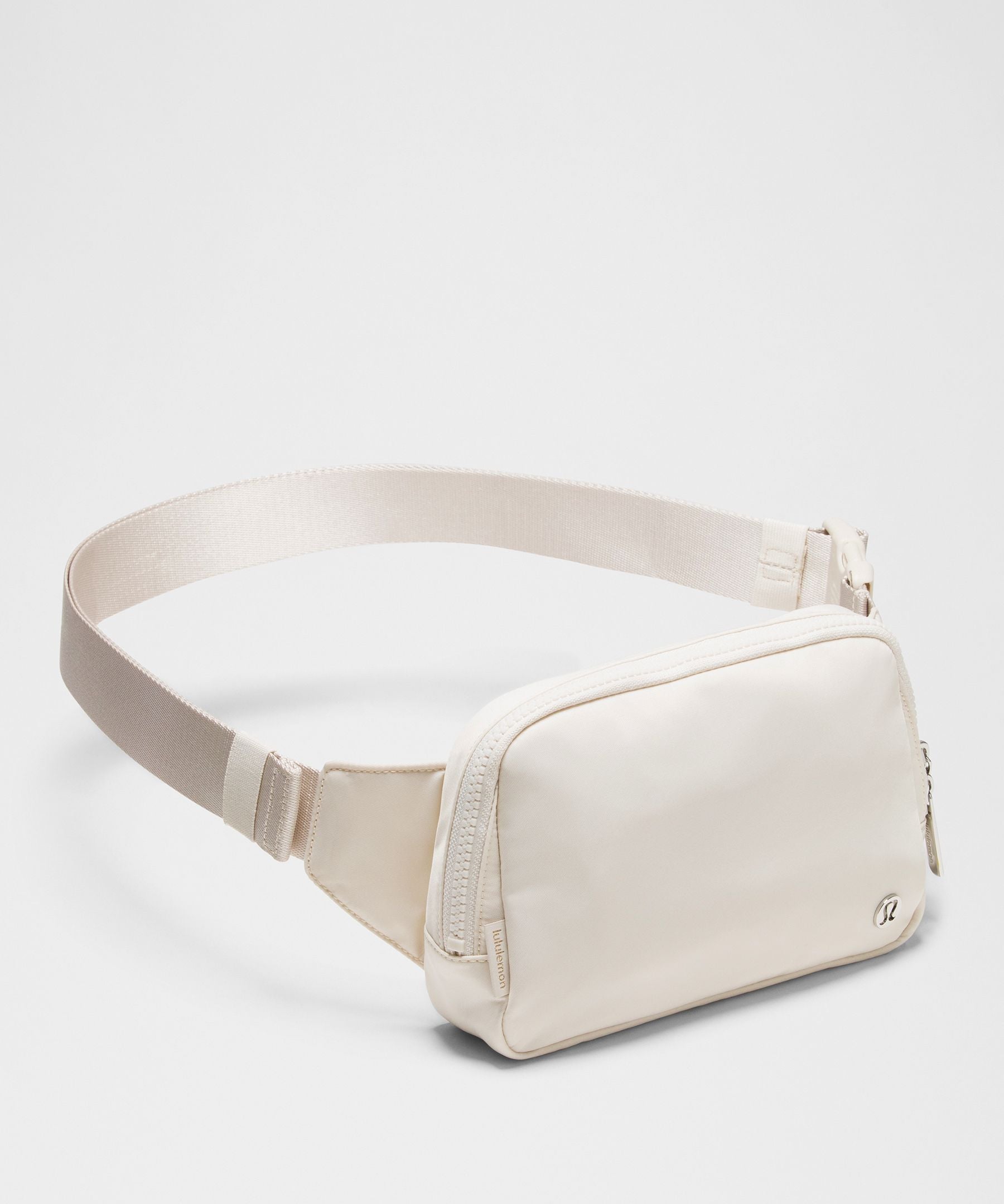 Lululemon Everywhere Belt Bag Large with Long Strap 2L