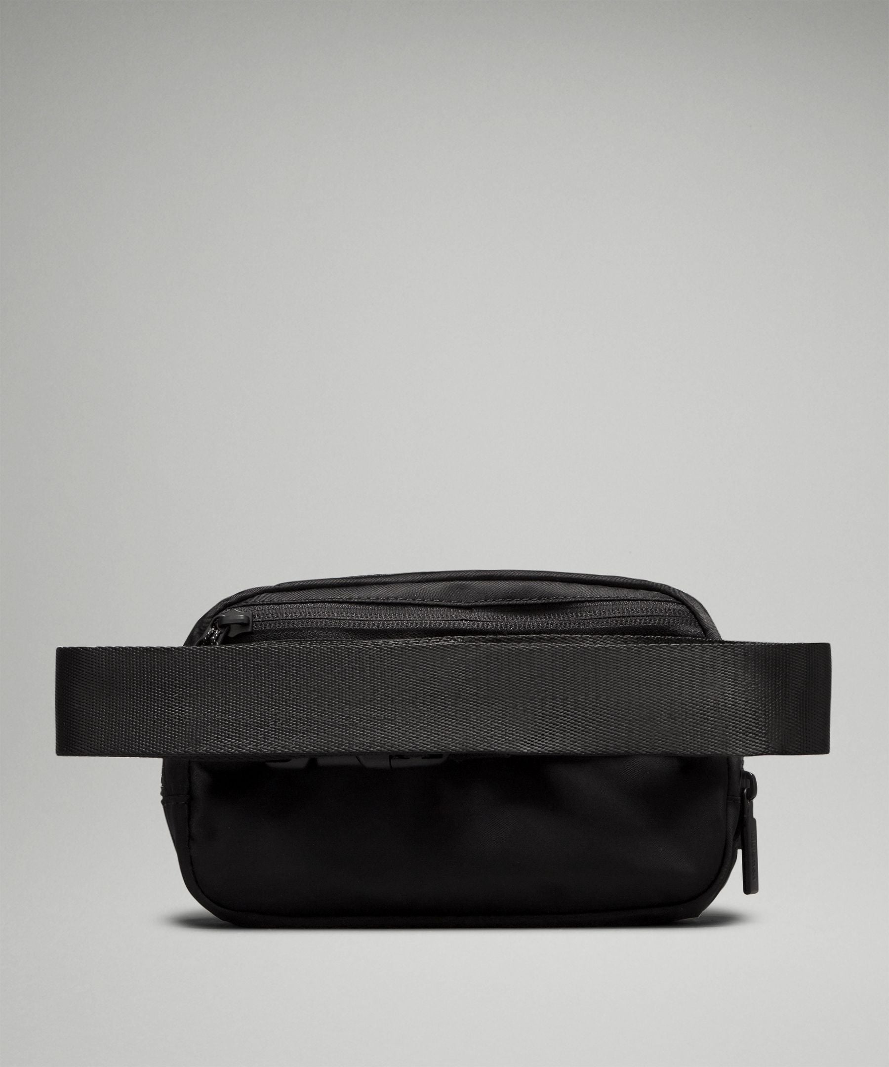 Lululemon Everywhere Belt Bag with Long Strap 1L