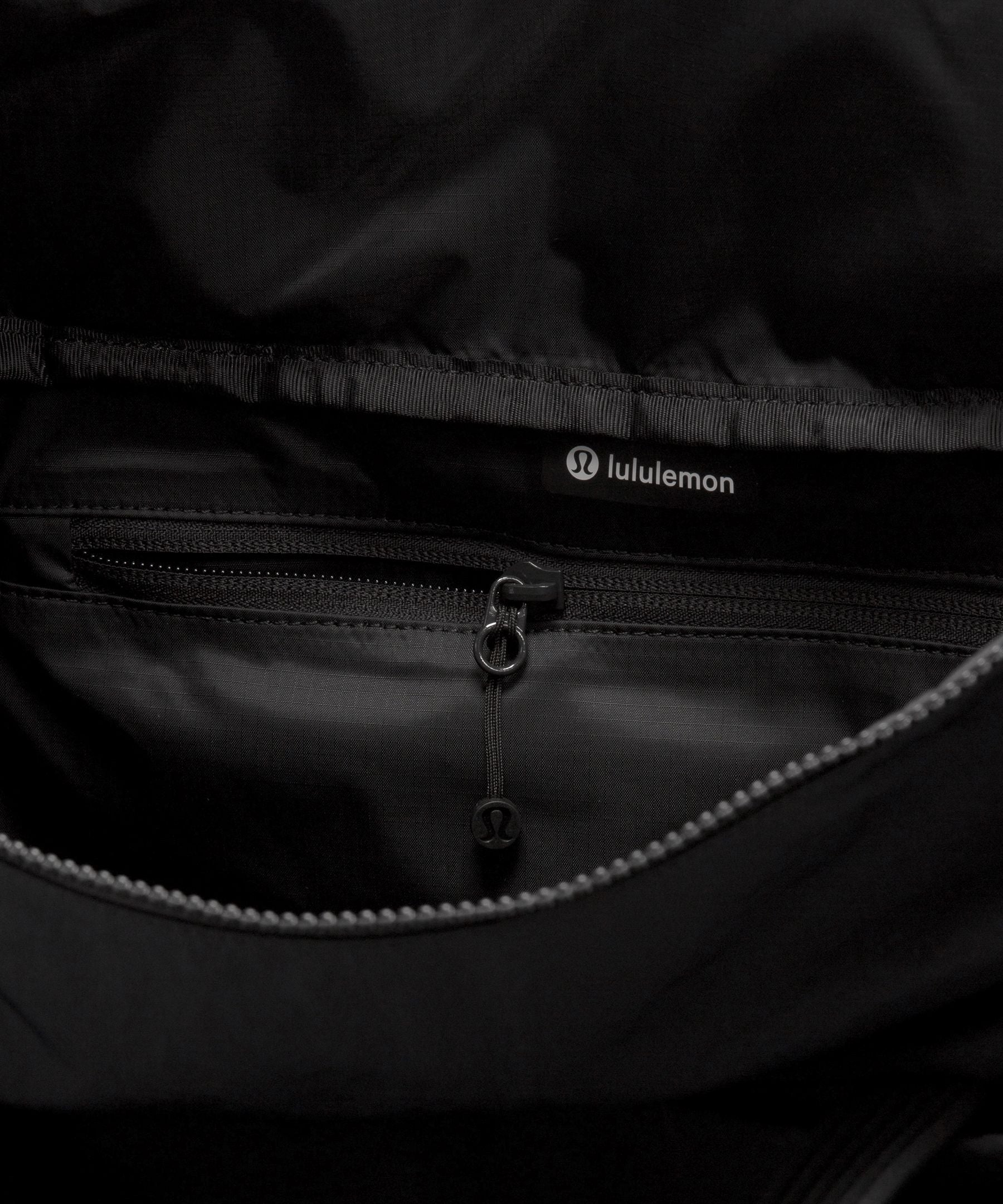 Lululemon 3-in-1 Gym Duffle Bag 30L