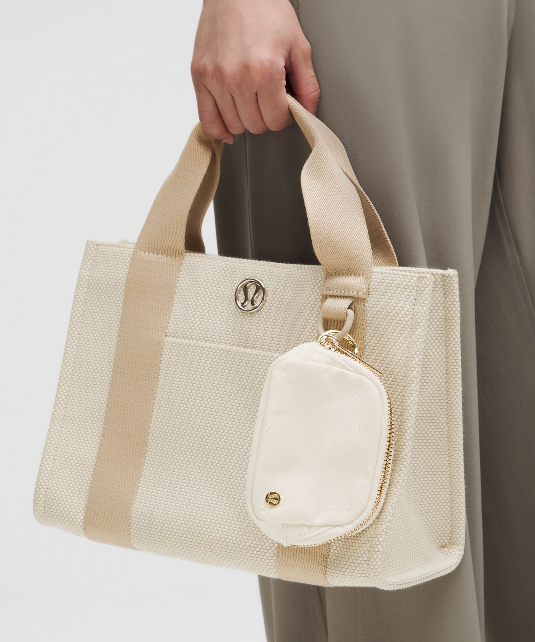 Lululemon Everywhere Belt Bag Nano