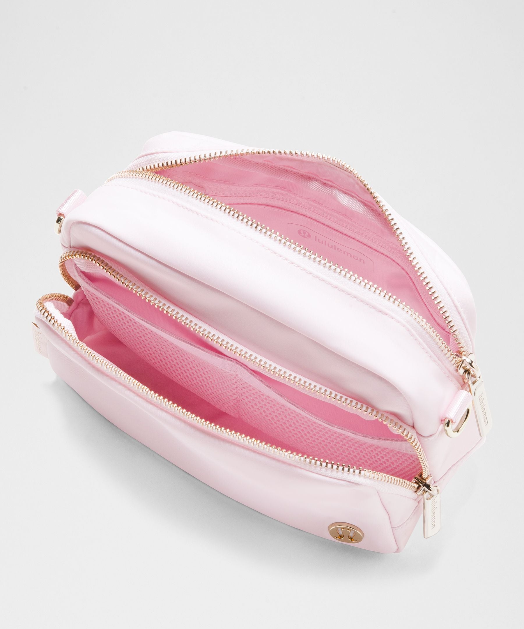 Lululemon Everywhere Crossbody Bag 2L *Metal Hardware