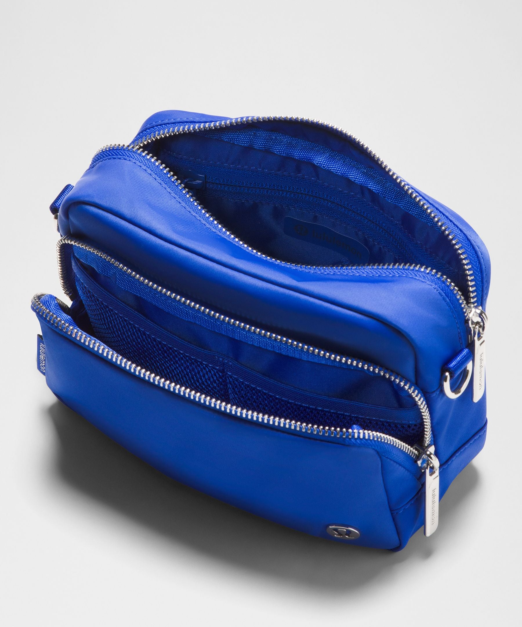Lululemon Everywhere Crossbody Bag 2L *Metal Hardware
