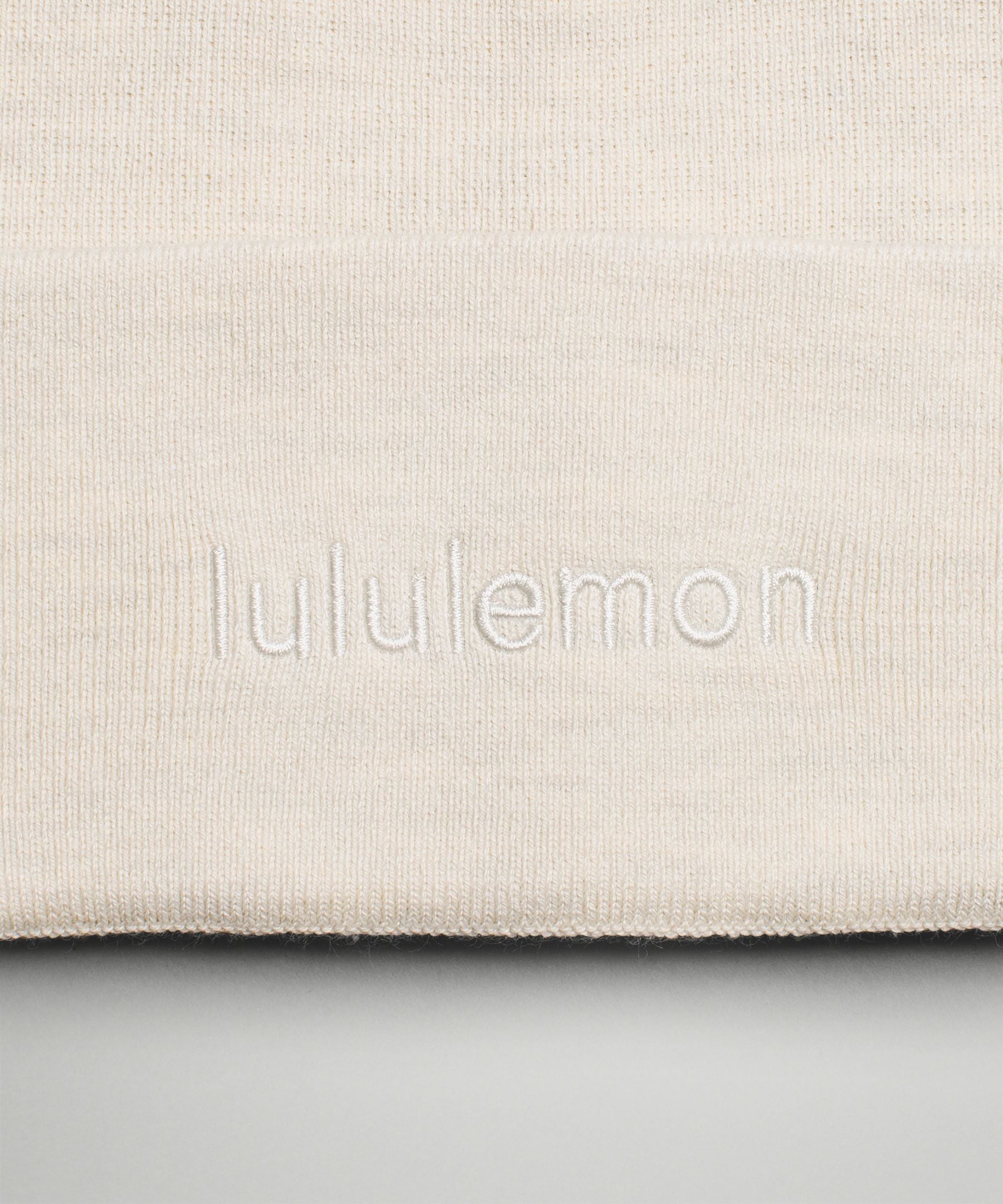 Lululemon Warm Revelation Beanie *Wordmark
