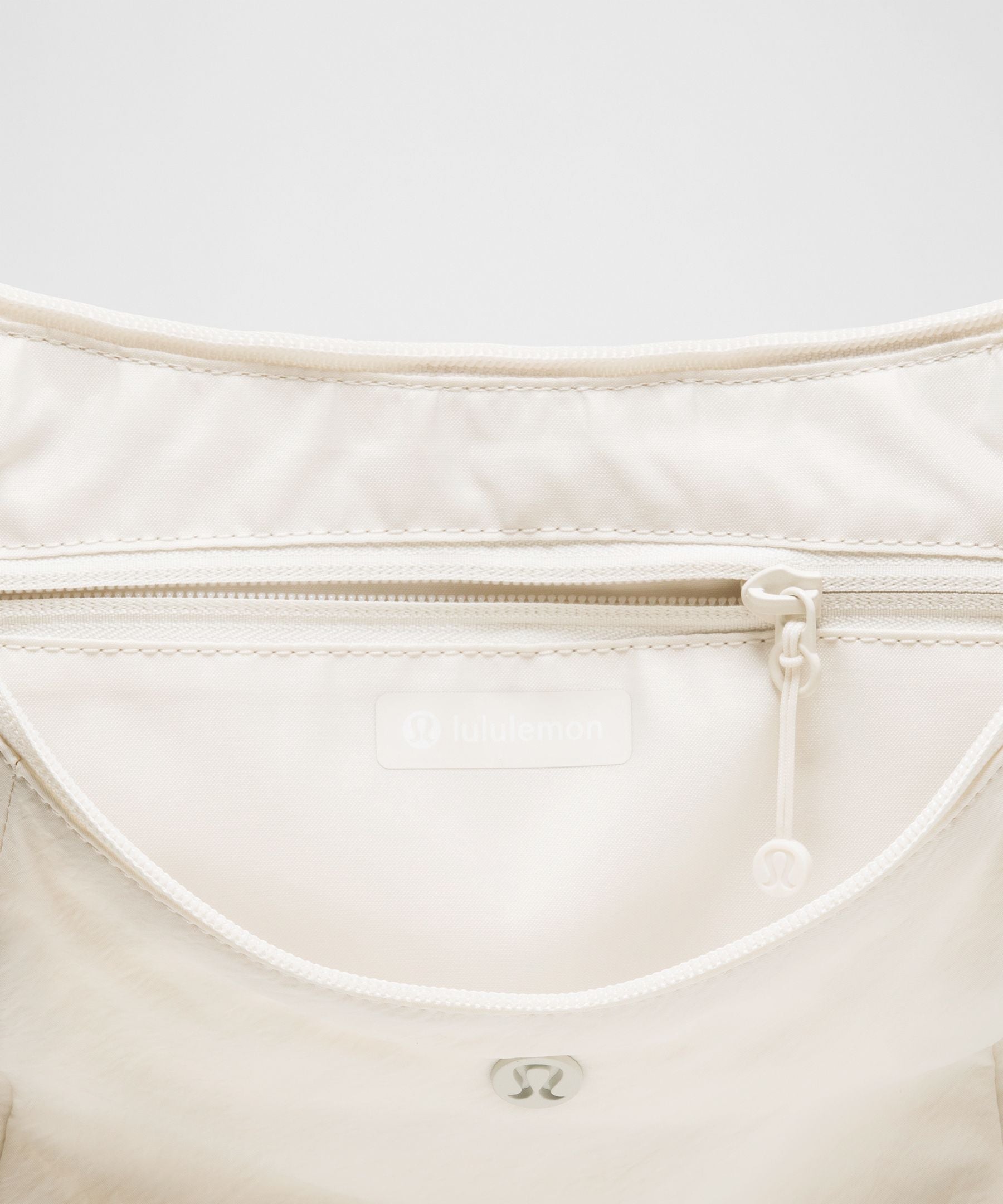 Lululemon Slouchy Sling Bag 6L