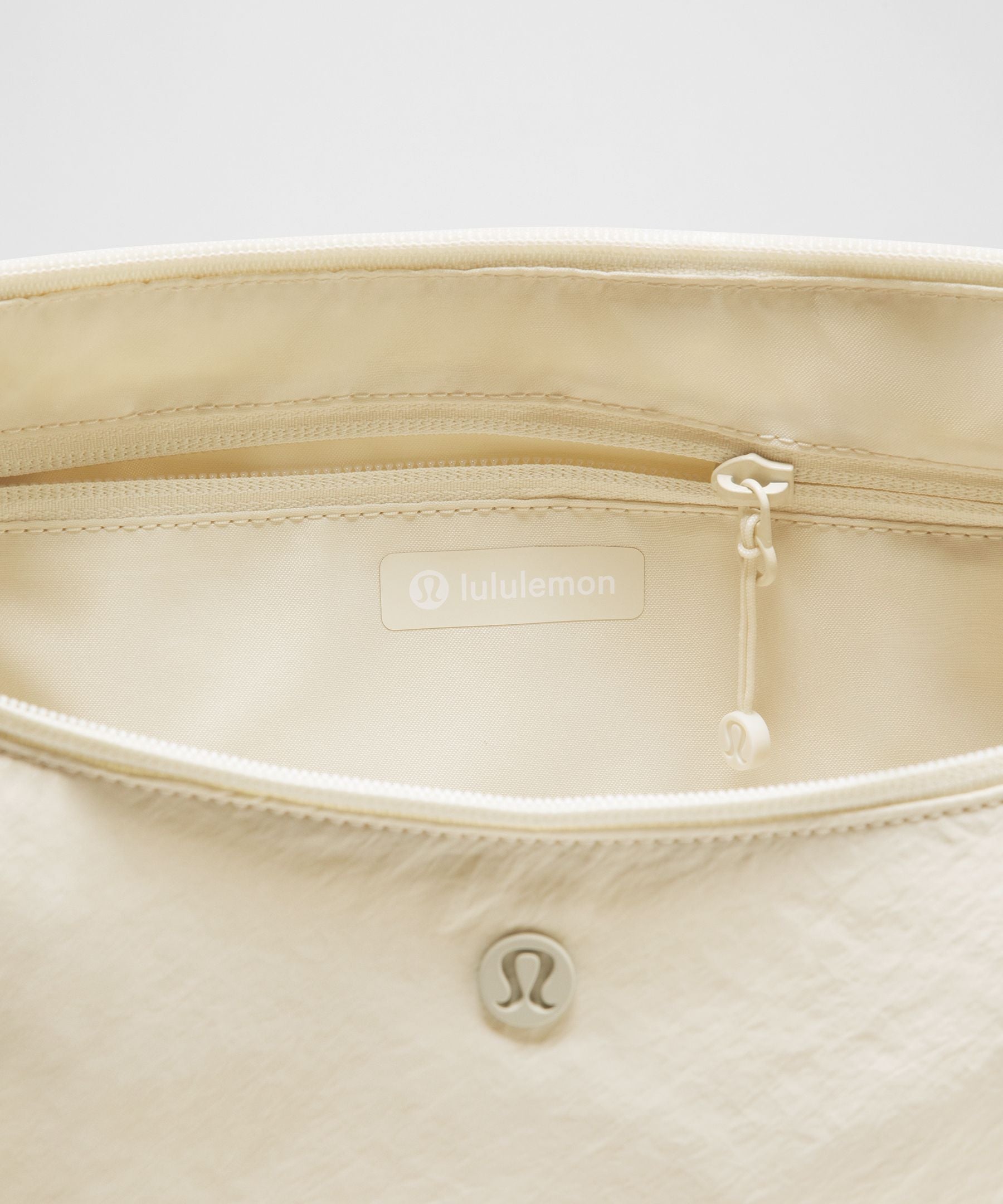 Lululemon Slouchy Sling Bag 6L