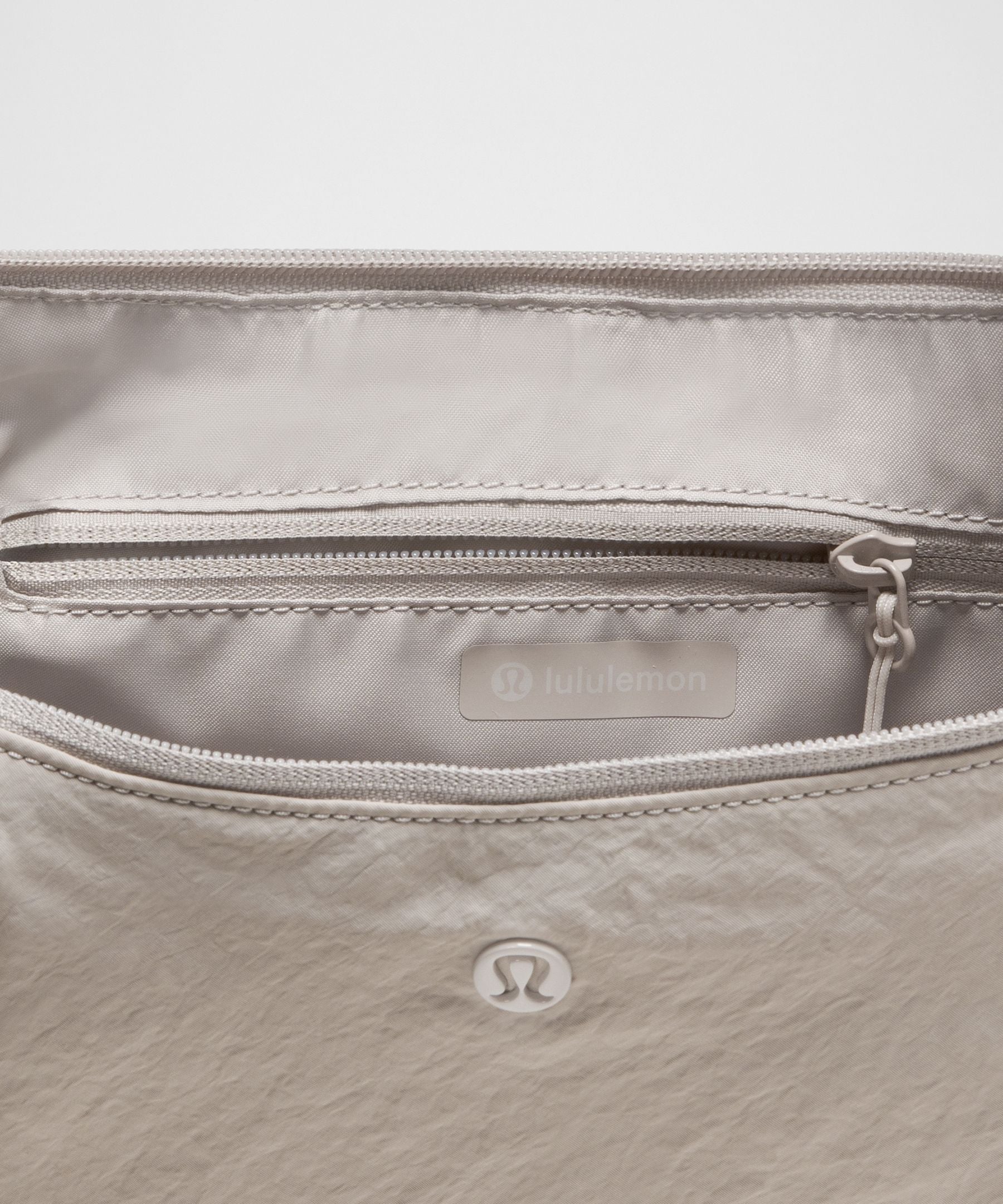 Lululemon Slouchy Sling Bag 6L