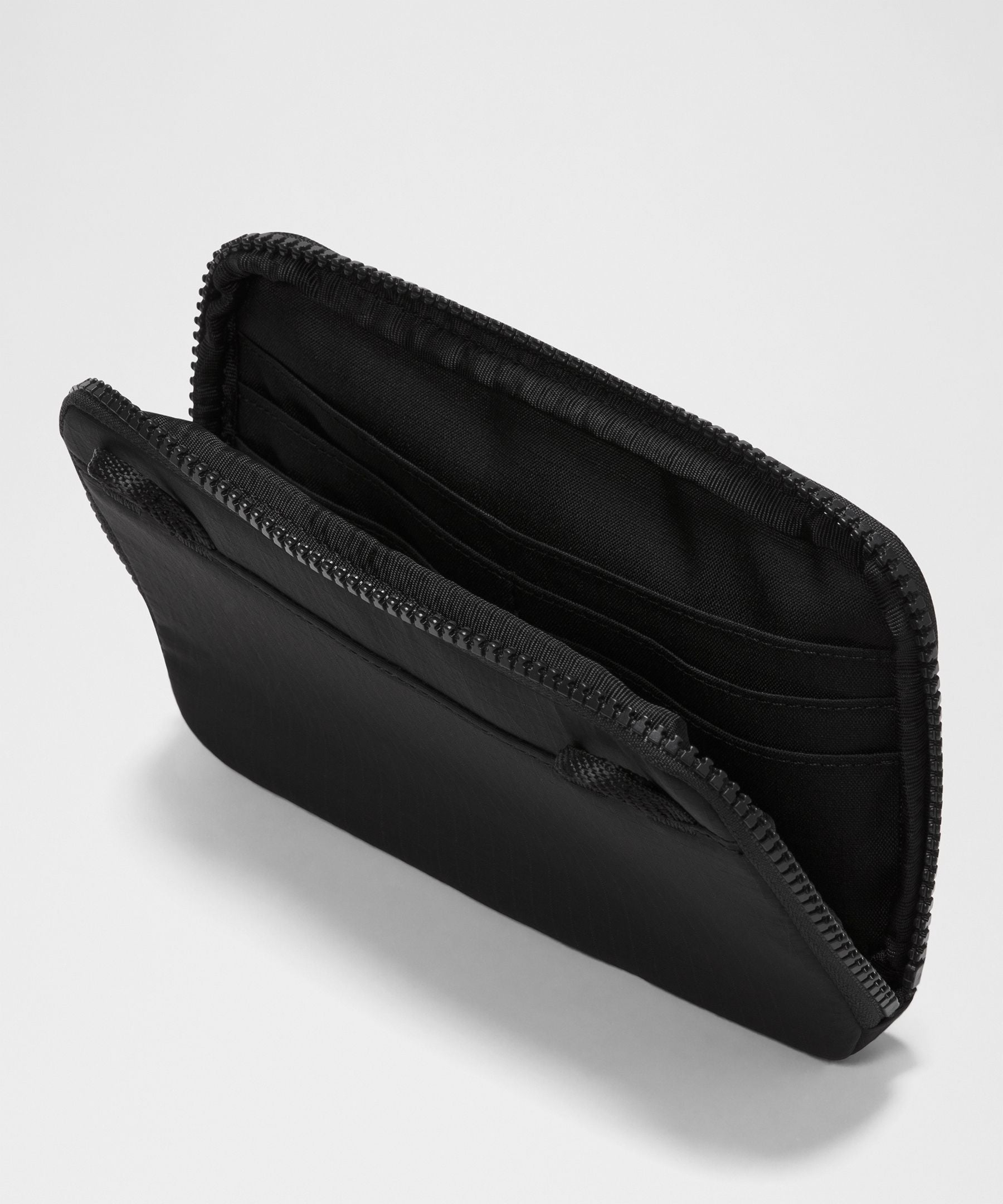 Lululemon Multi-Pocket Tote Bag 19.5L