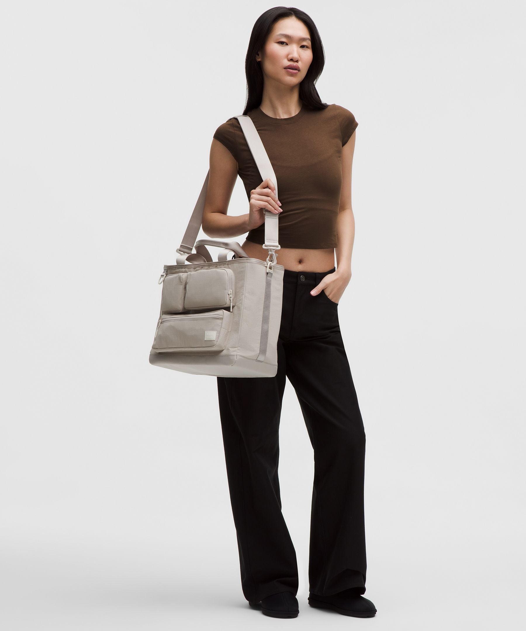 Lululemon Multi-Pocket Tote Bag 19.5L