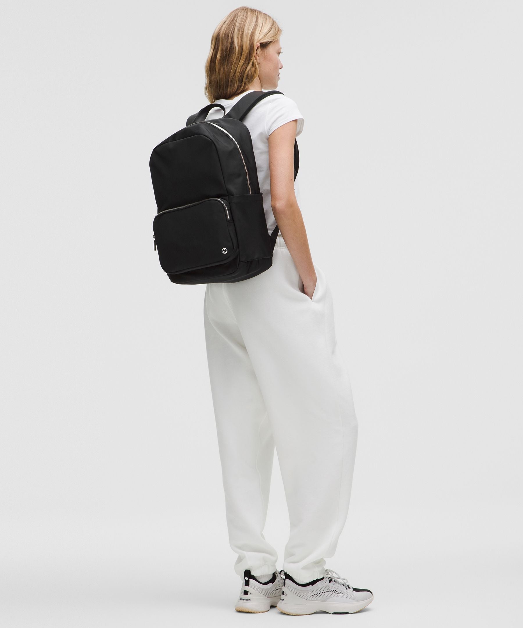 Lululemon Everywhere Backpack 22L *Metal Hardware