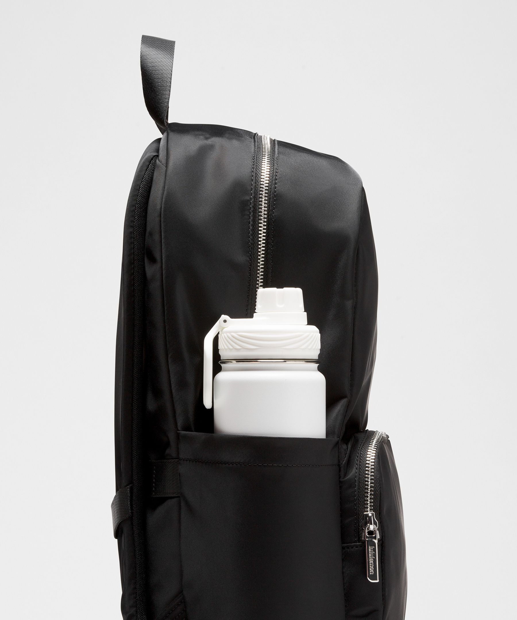 Lululemon Everywhere Backpack 22L *Metal Hardware